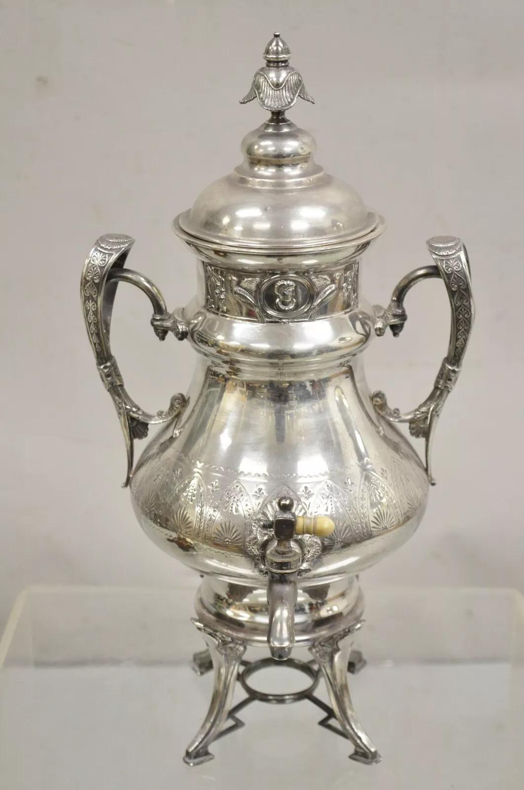 Antico Mermod Jaccard & Co. Samovar a urna da tè in argento placcato Art Nouveau. Circa all'inizio del XX secolo. Misure: 18