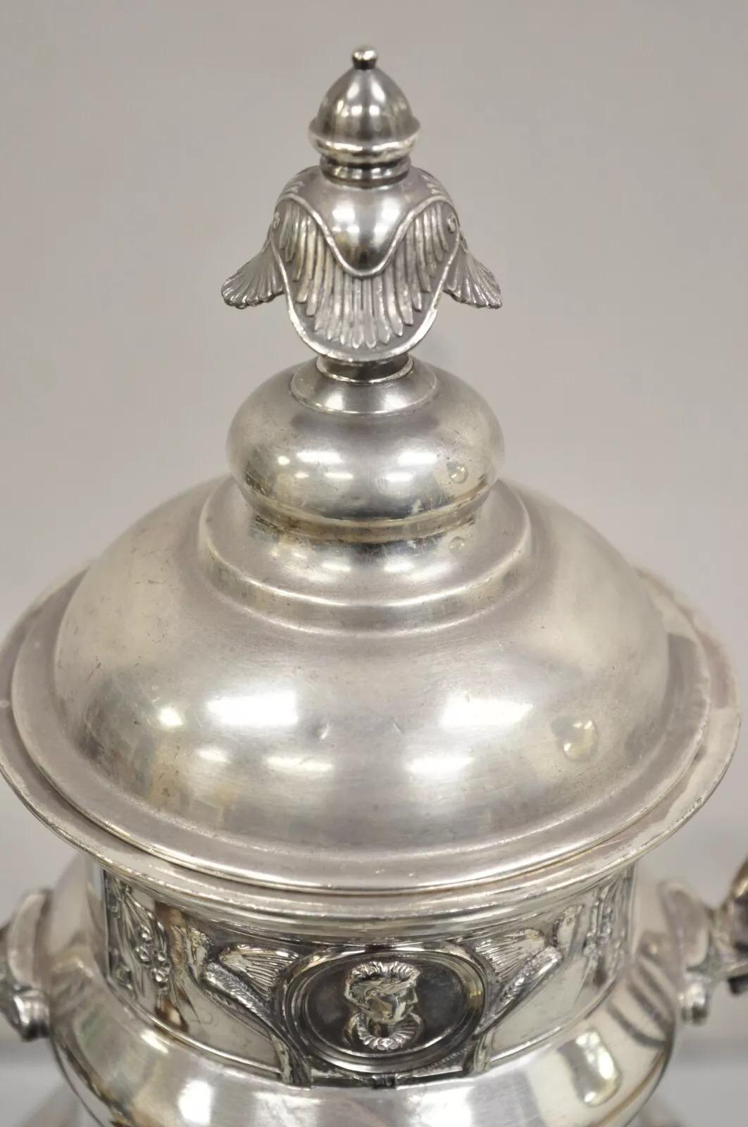 Art Nouveau Antico Mermod Jaccard & Co. Samovar a forma di urna da tè placcato in argento in vendita