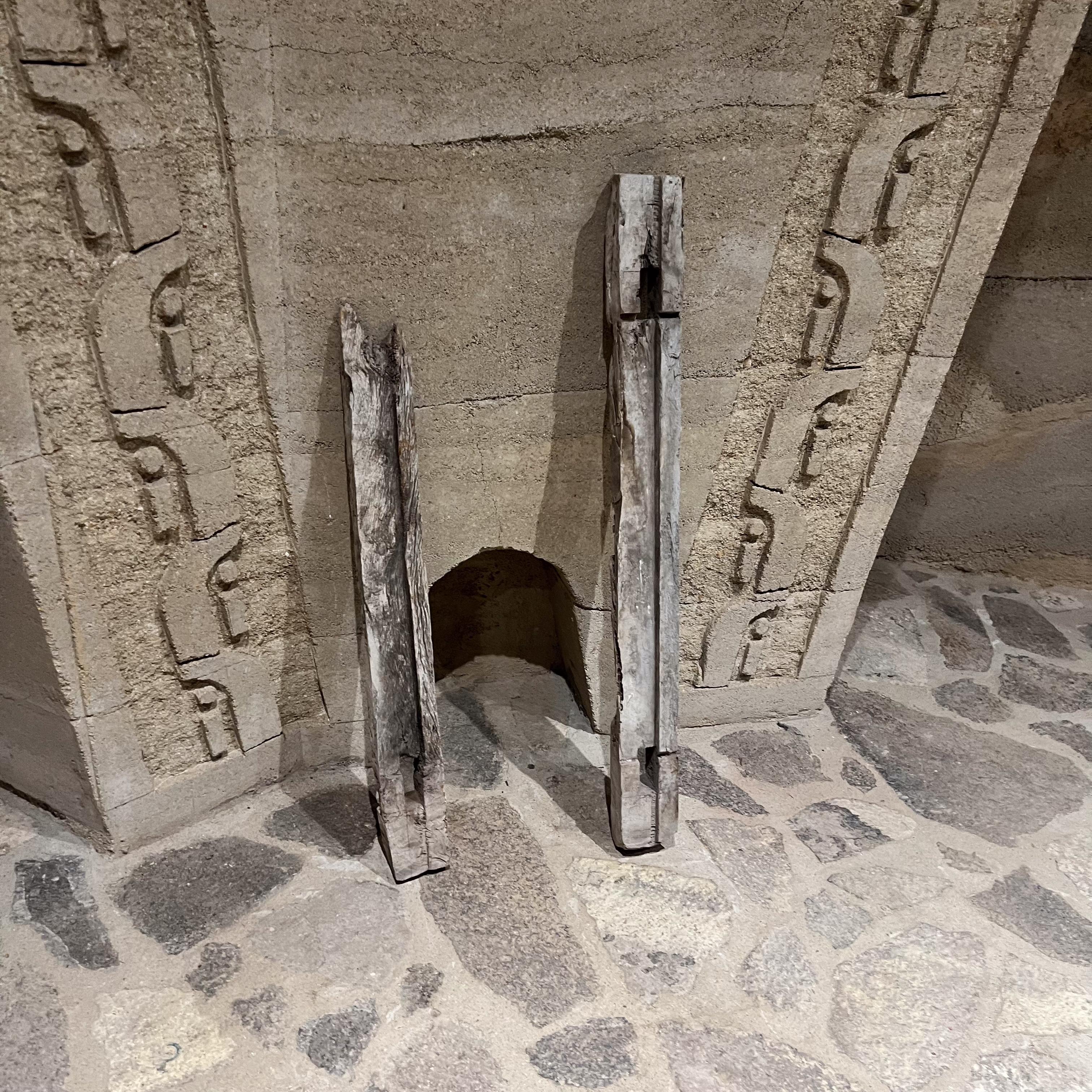 Bois Encadrements de portes antiques en bois de Mesquite Part One en vente