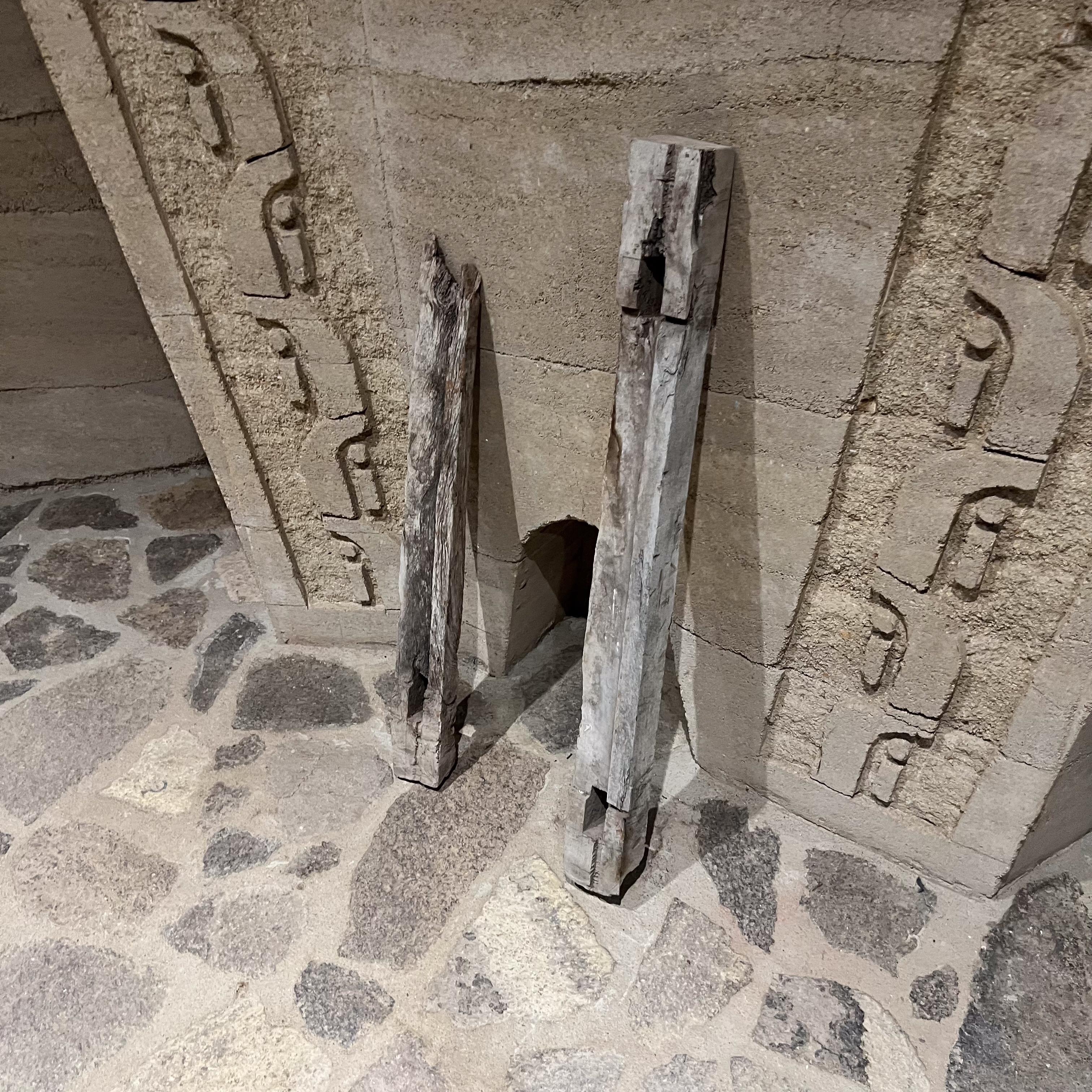 Encadrements de portes antiques en bois de Mesquite Part One en vente 1