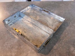 Antike Metallbox mit Originalschloss, Industrieausführung, nummeriert 1717