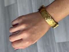 Antiker Metallkern 9 Karat Gold beschichtet Metallkern graviert Armreif