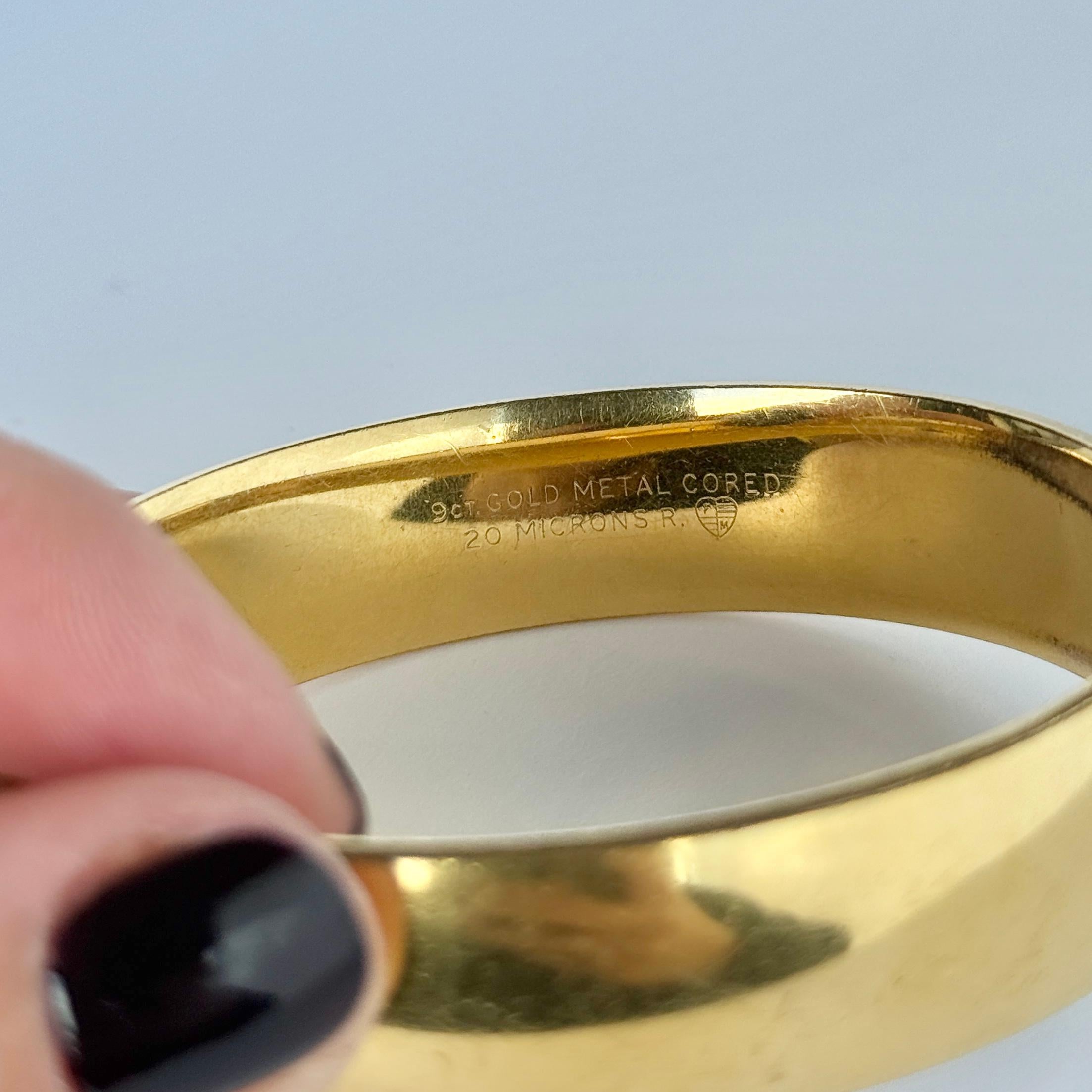 Antiker Metallkern 9 Karat Gold beschichtet Metallkern graviert Armreif (Edwardian) im Angebot