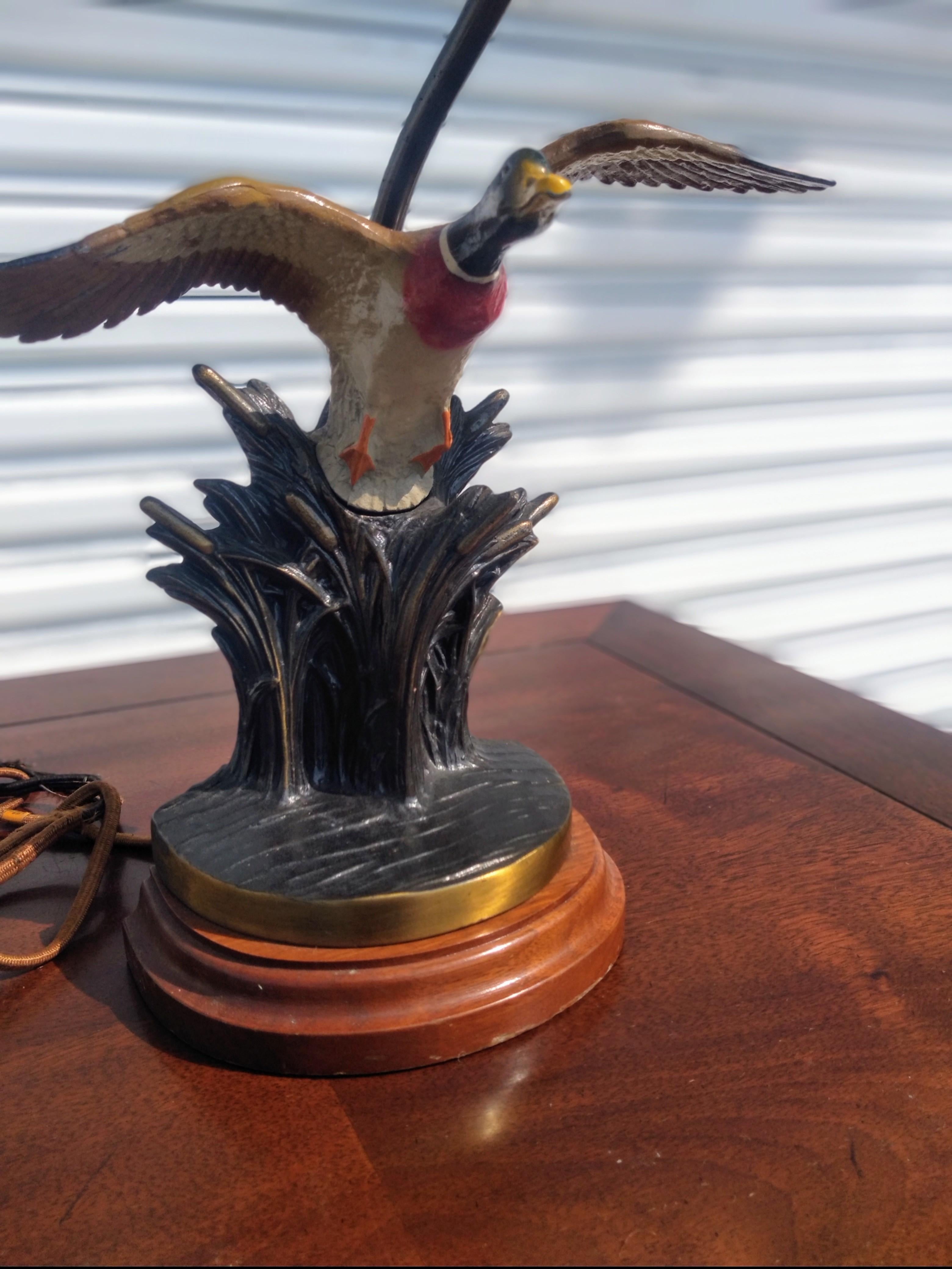 Antike Metall emailliert Mallard Duck Tischlampe (20. Jahrhundert) im Angebot