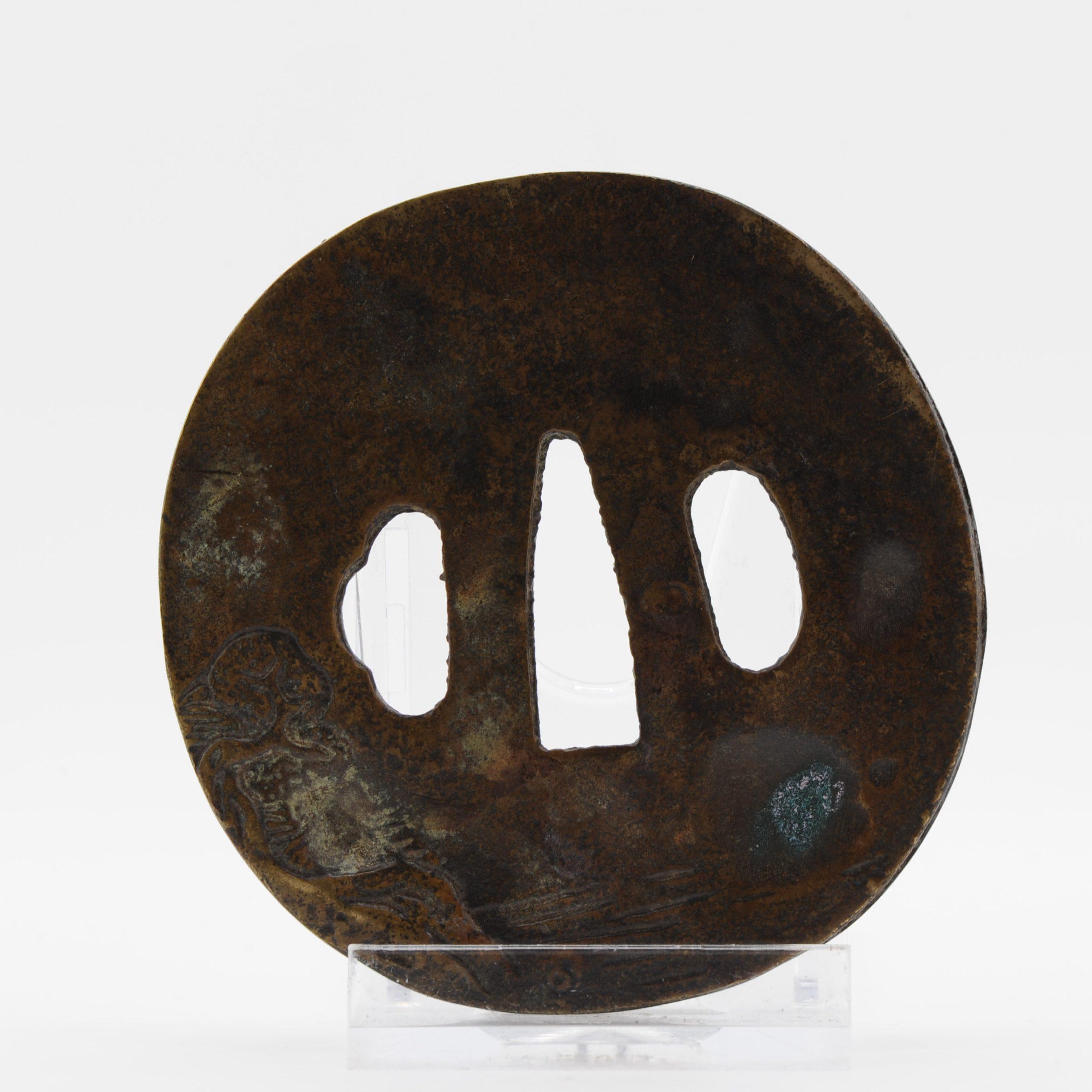 Edo Tosogu japonais Tsuba avec lettrés bouddhistes dans un paysage, 19e siècle en vente