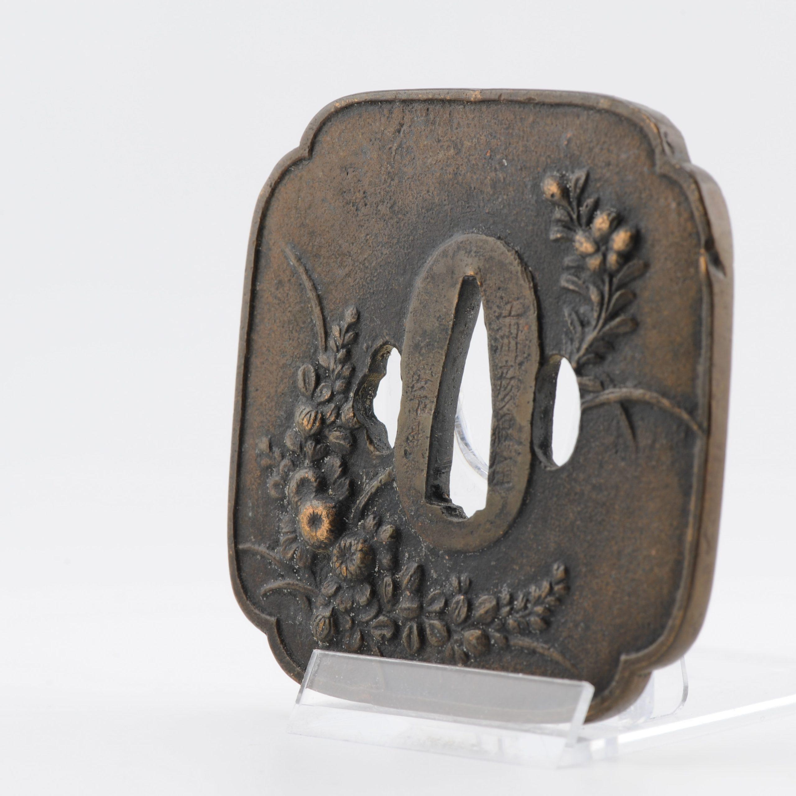Antique Metal Japanese Tsuba Tosogu with Floral Flowers in Landscape For Sale 5