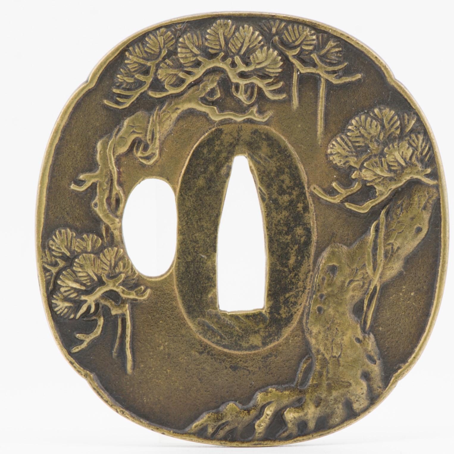 Antique Metal Japanese Tsuba Tosogu with Pine tree. Top quality In Excellent Condition For Sale In Amsterdam, Noord Holland