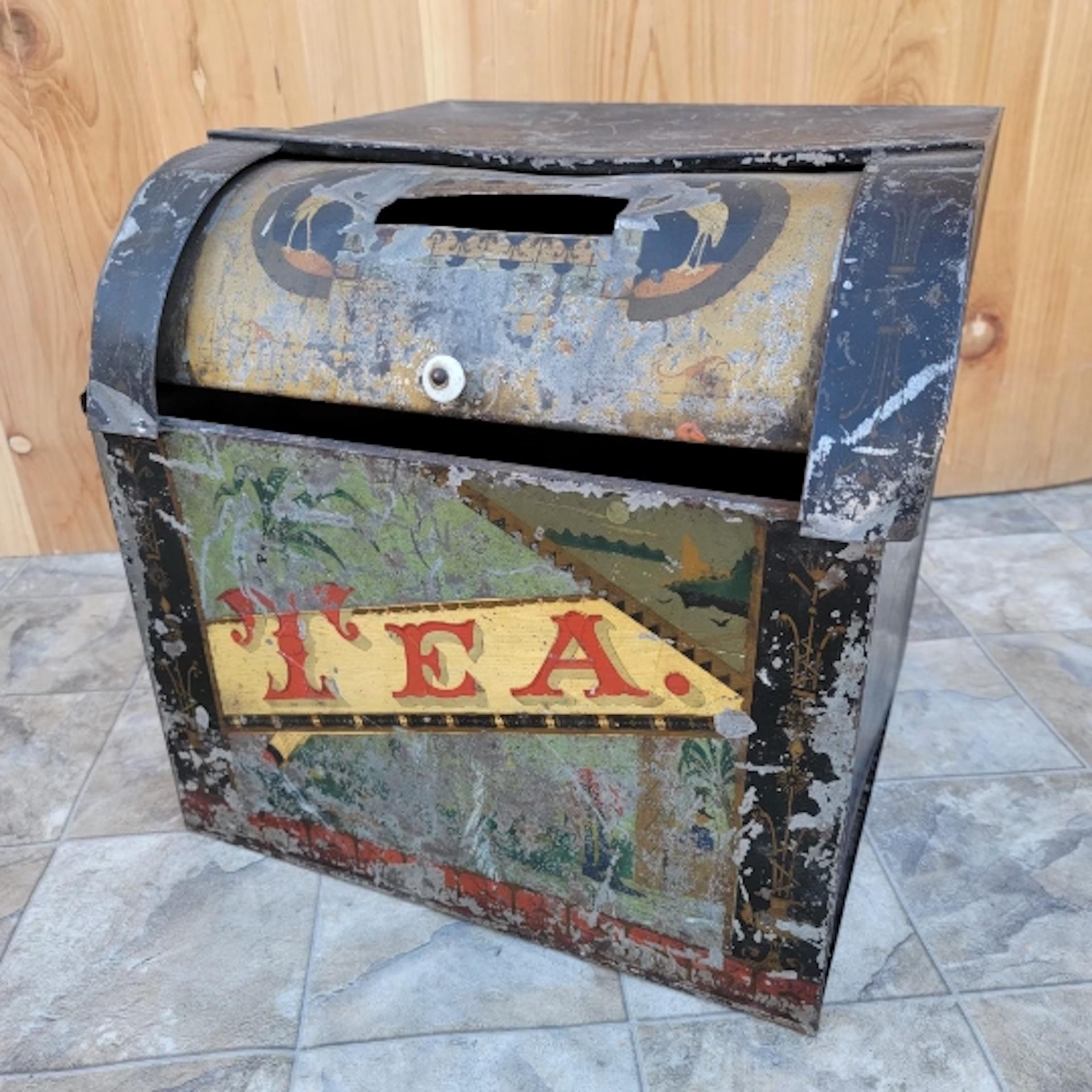Antique Metal Large Tea Tin for General and County Stores For Sale 1