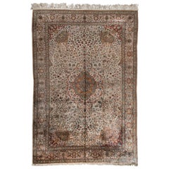 Tapis turc ancien en soie de Kayseri de couleur argentée et rose