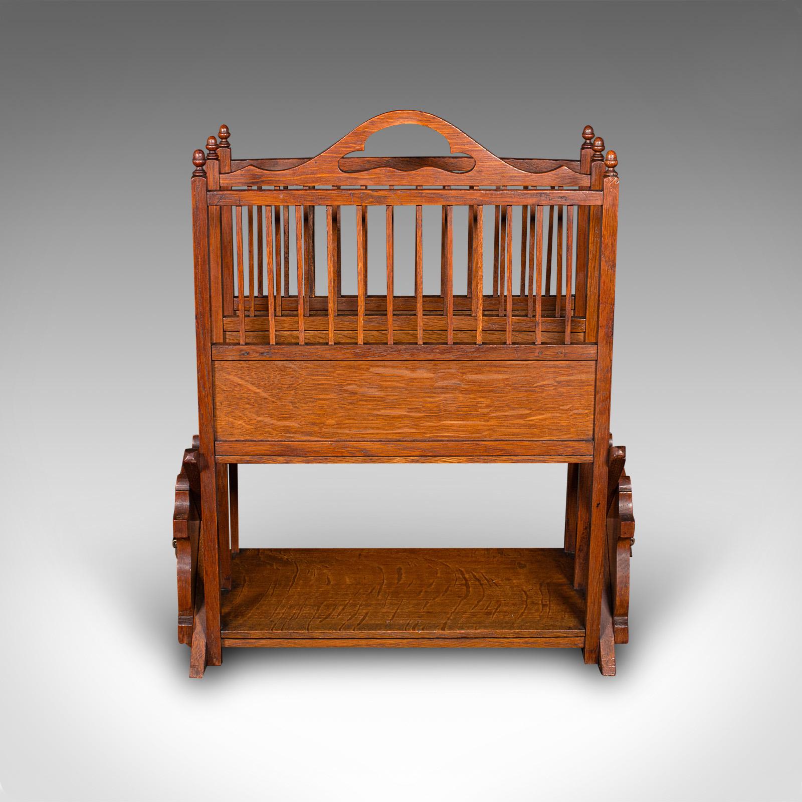 XX secolo Antico supporto metamorfico Canterbury, inglese, Oak, portariviste, edoardiano in vendita