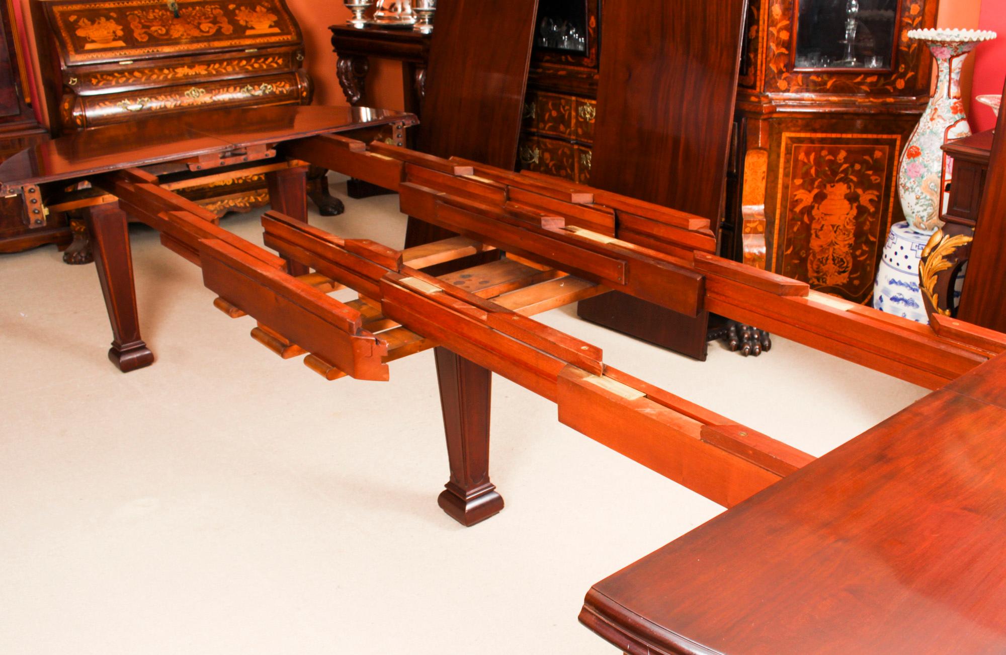 Antique Metamorphic Mahogany Jupe Dining Table & 12 Chairs, 19th C 4