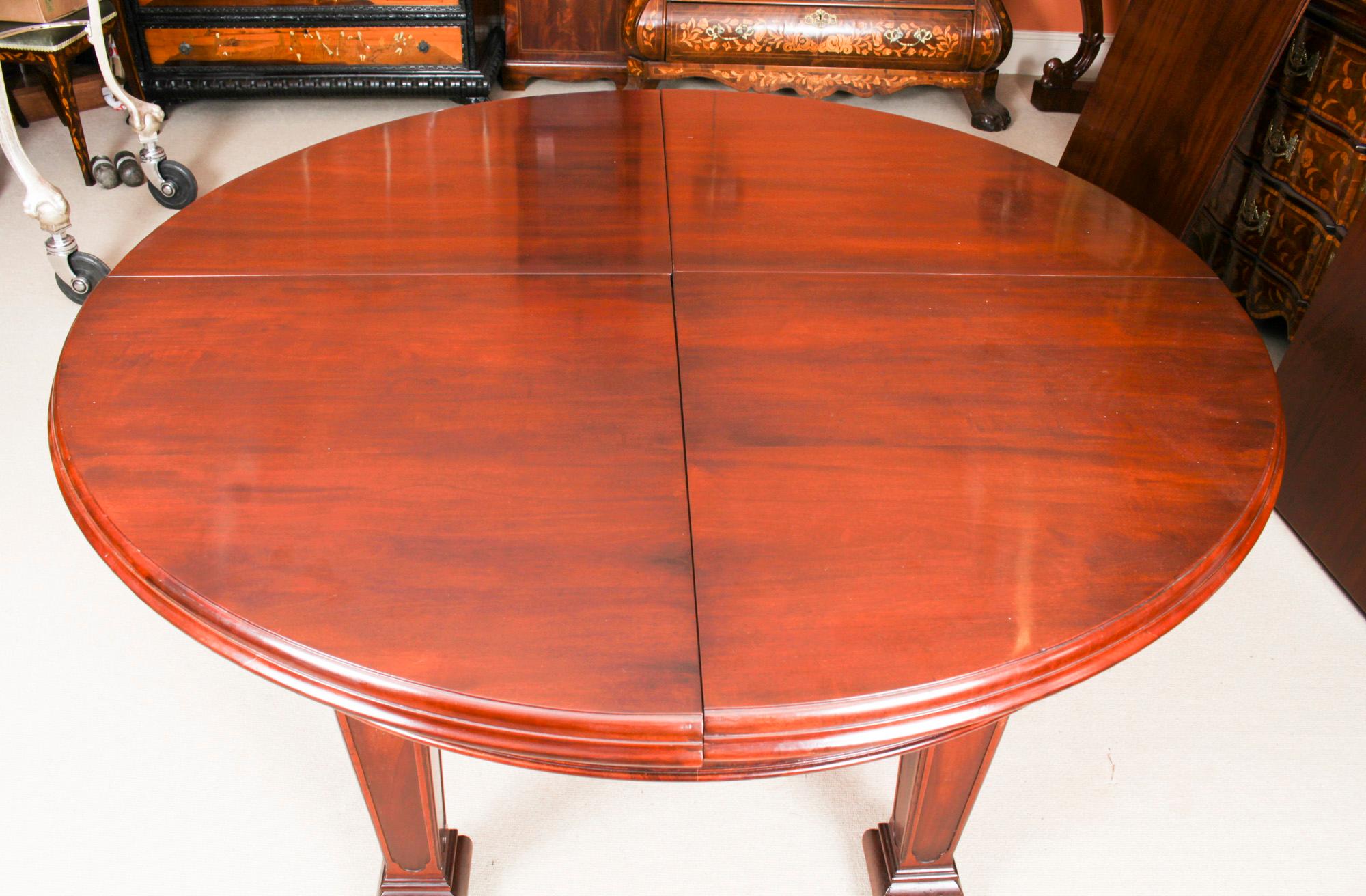 Antique Metamorphic Mahogany Jupe Dining Table & 12 Chairs, 19th C 10
