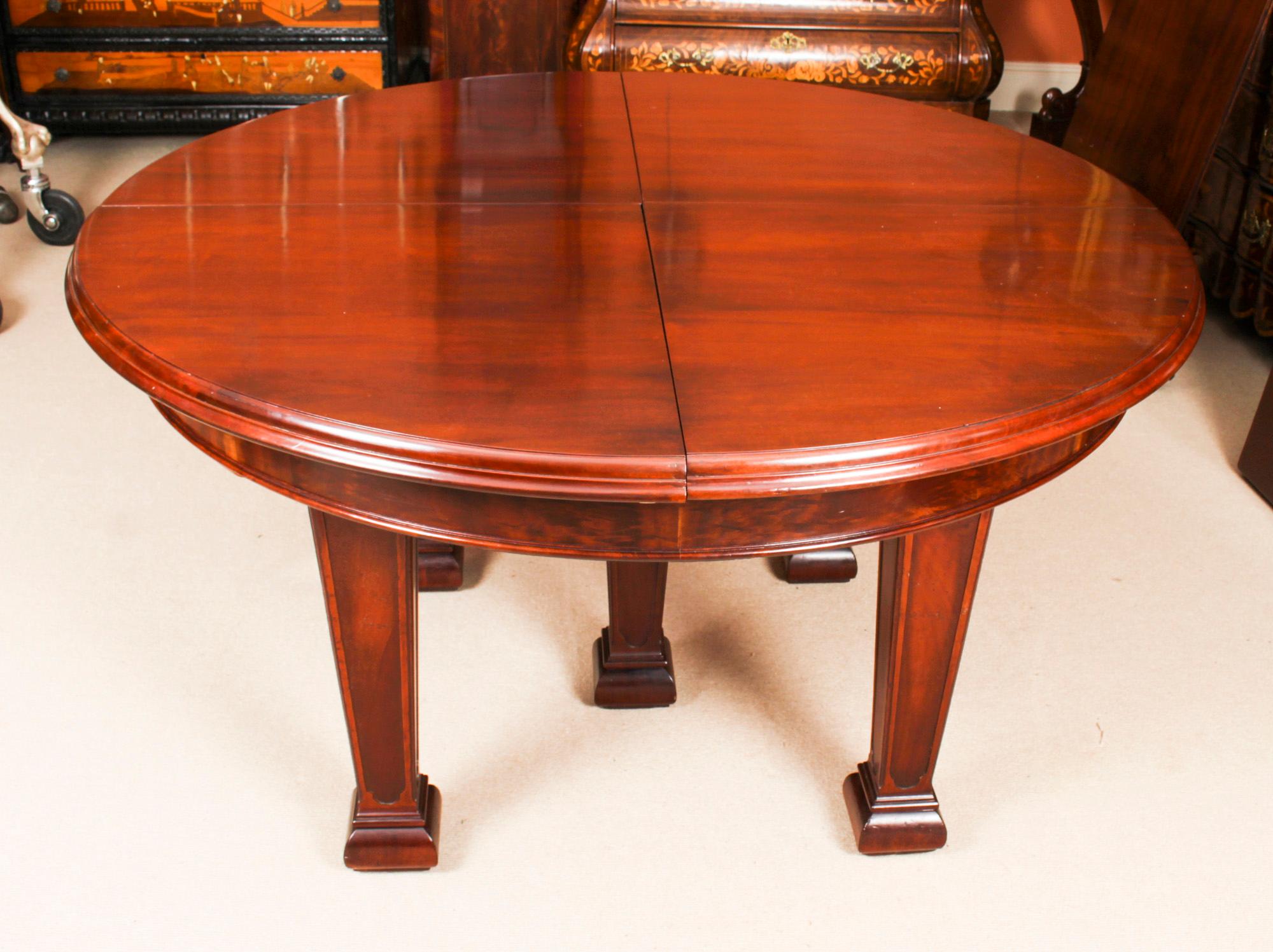 Antique Metamorphic Mahogany Jupe Dining Table & 12 Chairs, 19th C 11