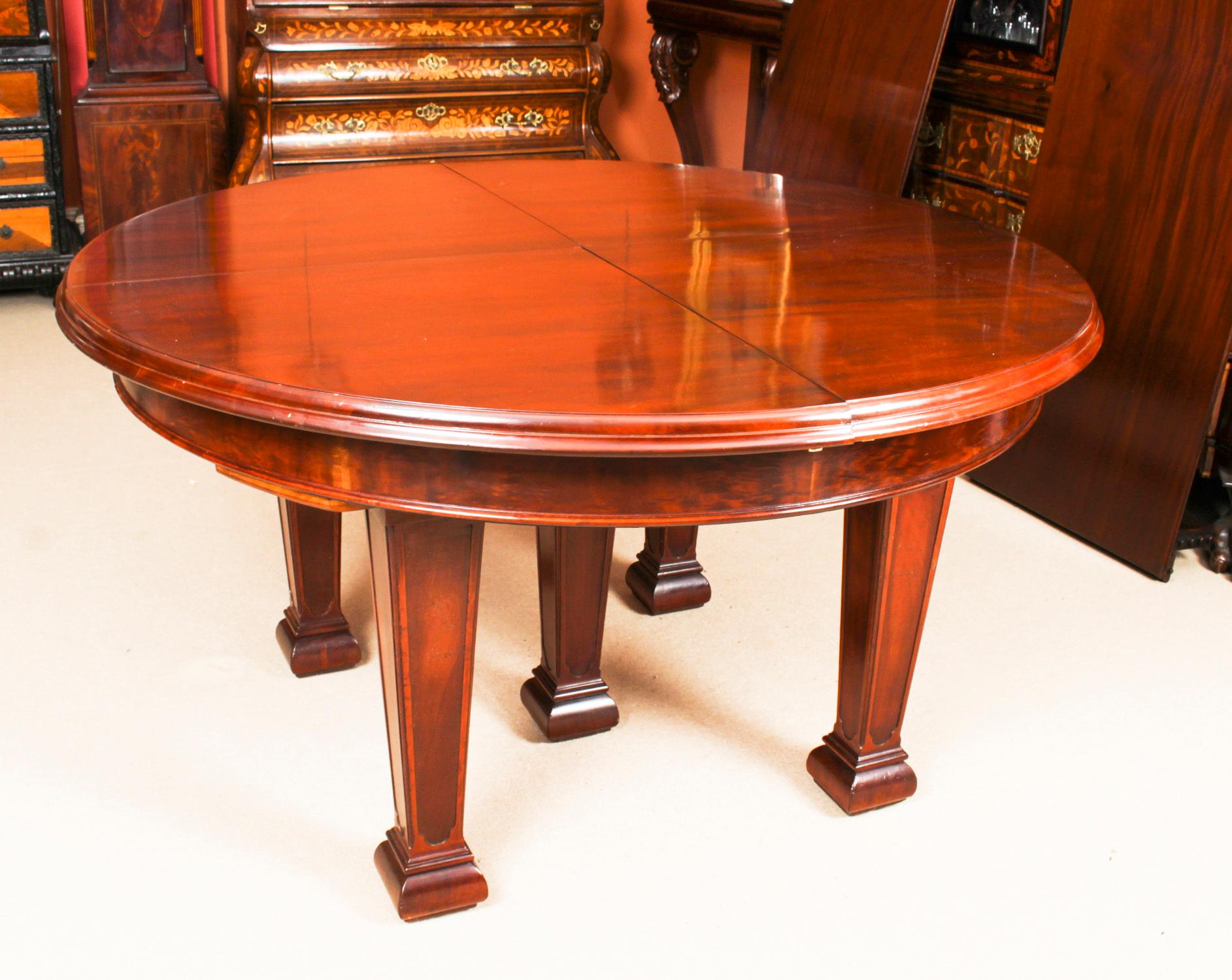English Antique Metamorphic Mahogany Jupe Dining Table & 12 Chairs, 19th C