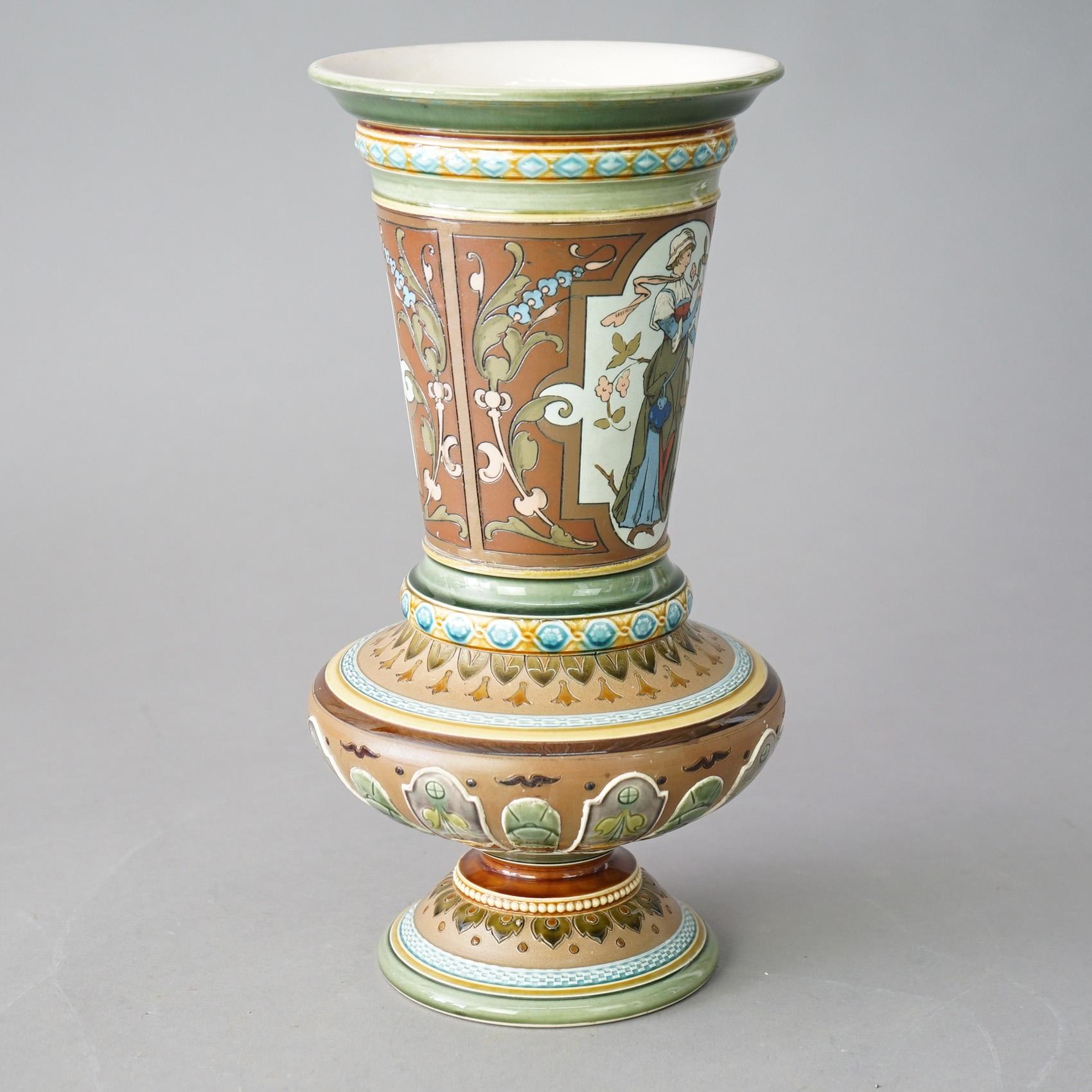 Vase ancien à portrait en poterie de Mettlach, 19ème siècle en vente 1