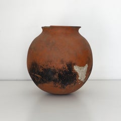 Antique Mex clay water container. Feliciano. XX Century. Herencias Collection.