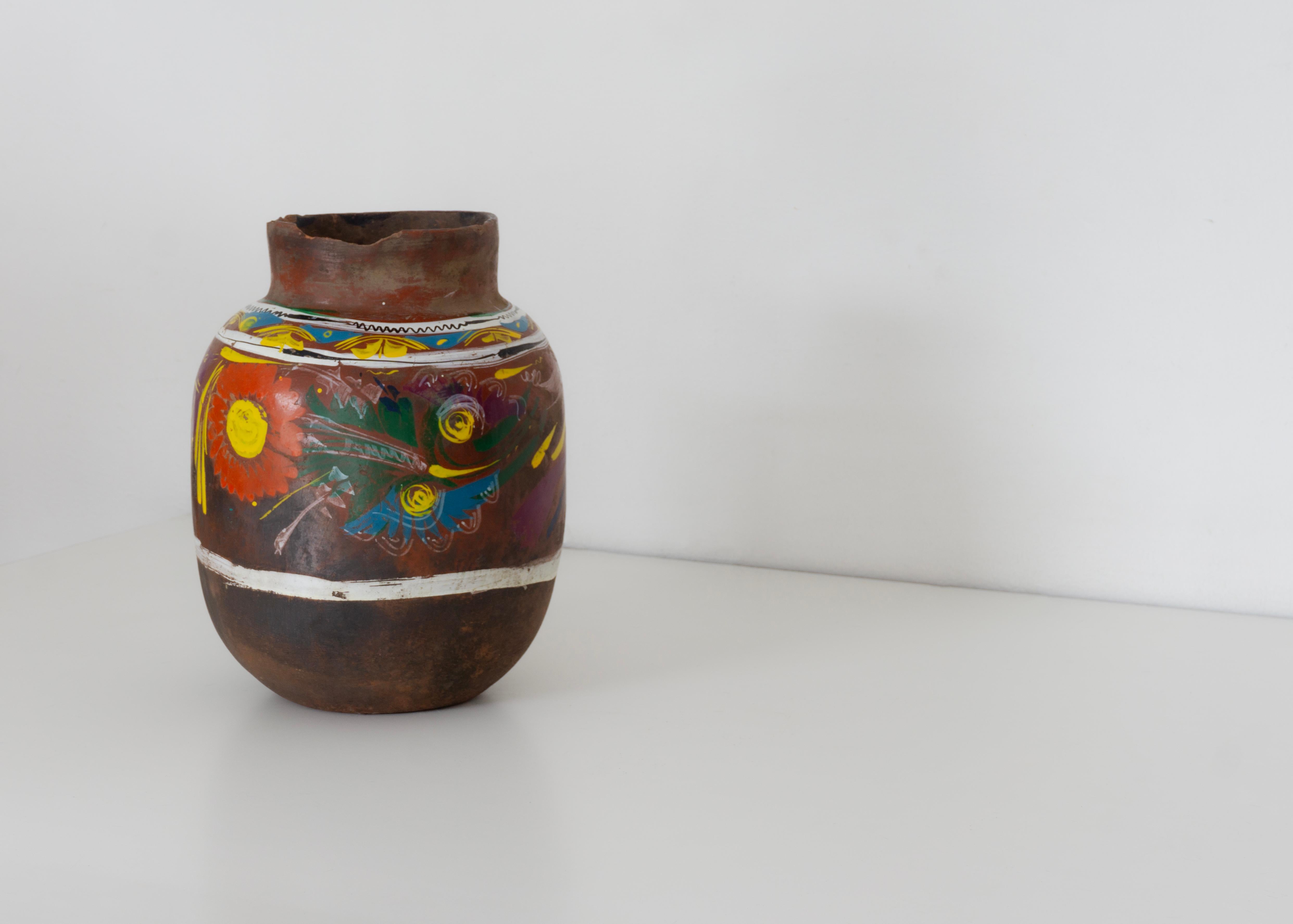 Antiguo Tarro Decorativo de Barro Mexicano. Honorio. Siglo XX. Colección Herencias siglo XX en venta