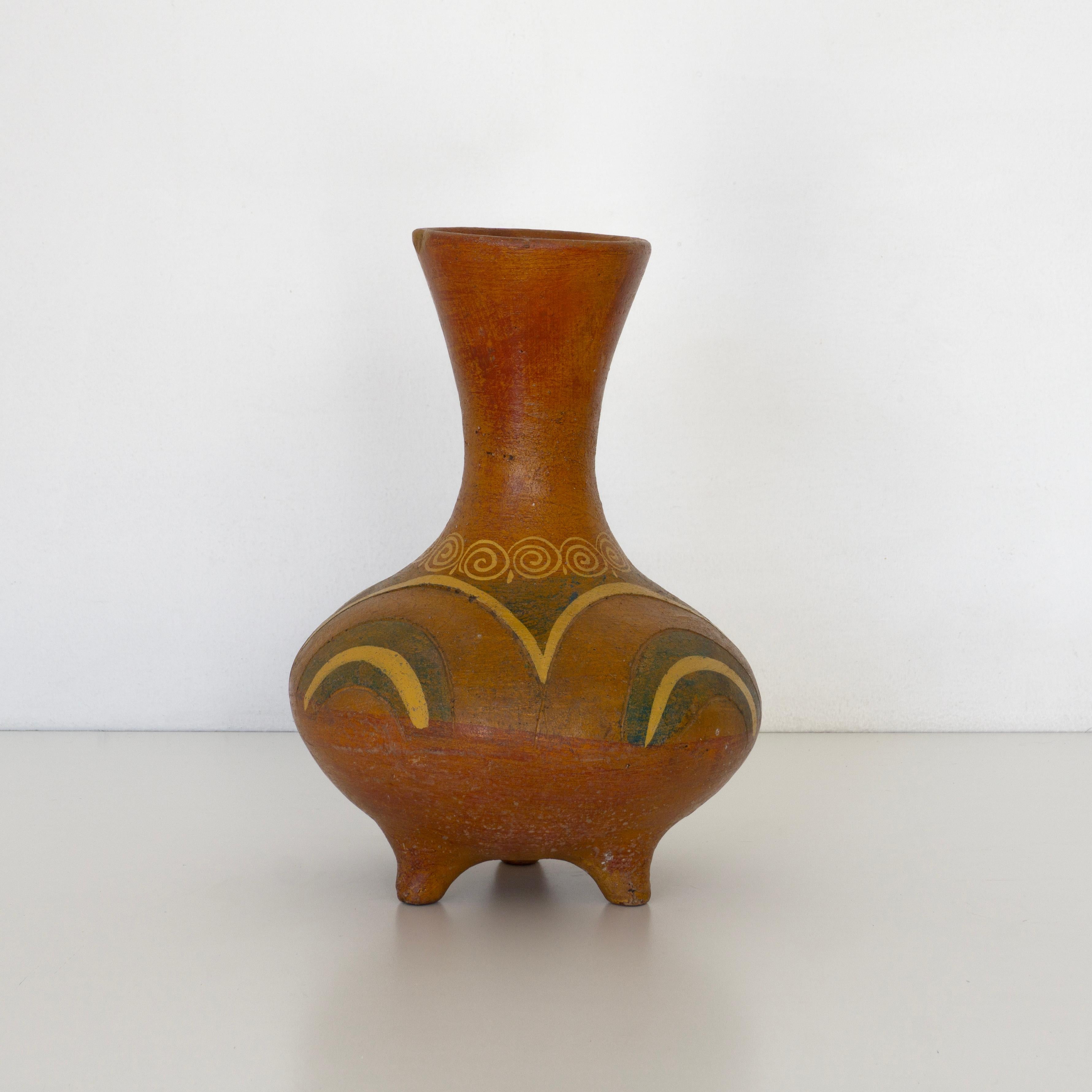 Other Antique Mexican Clay Vase. Álvaro. XX Century. Herencias Collection For Sale