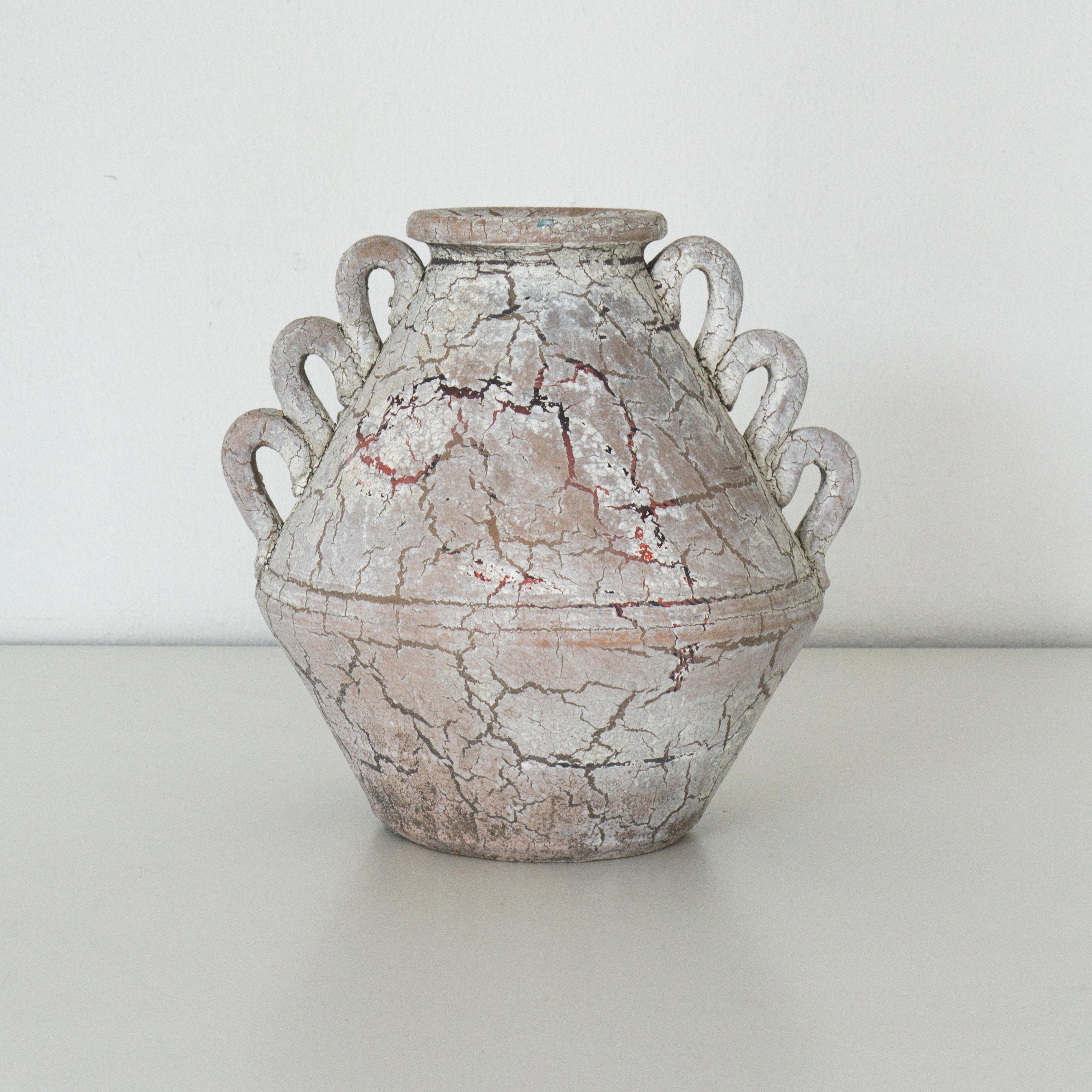 Hand-Crafted Antique Mexican Clay Vase. Perla. XX Century. Herencias Collection. For Sale