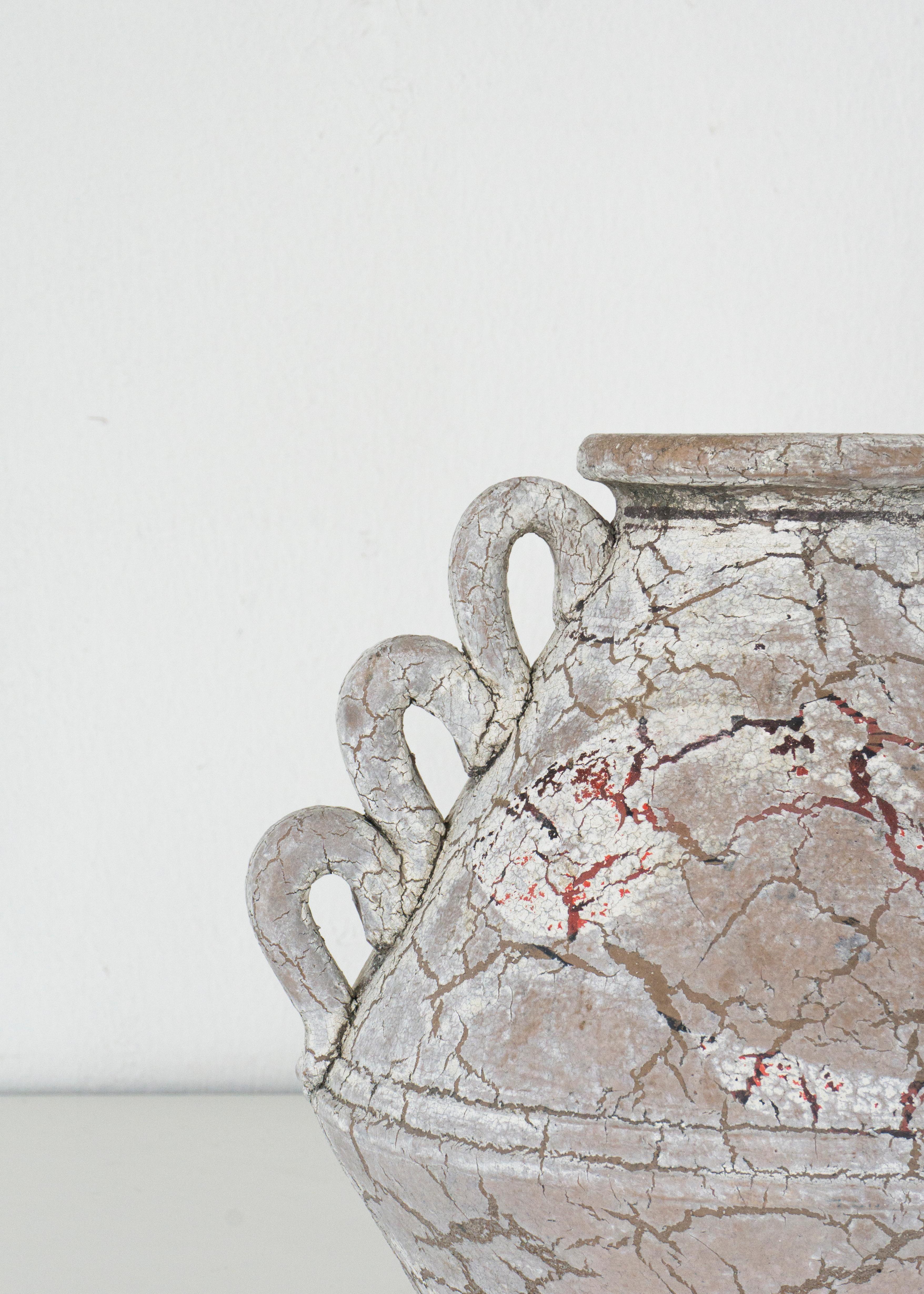 20th Century Antique Mexican Clay Vase. Perla. XX Century. Herencias Collection. For Sale