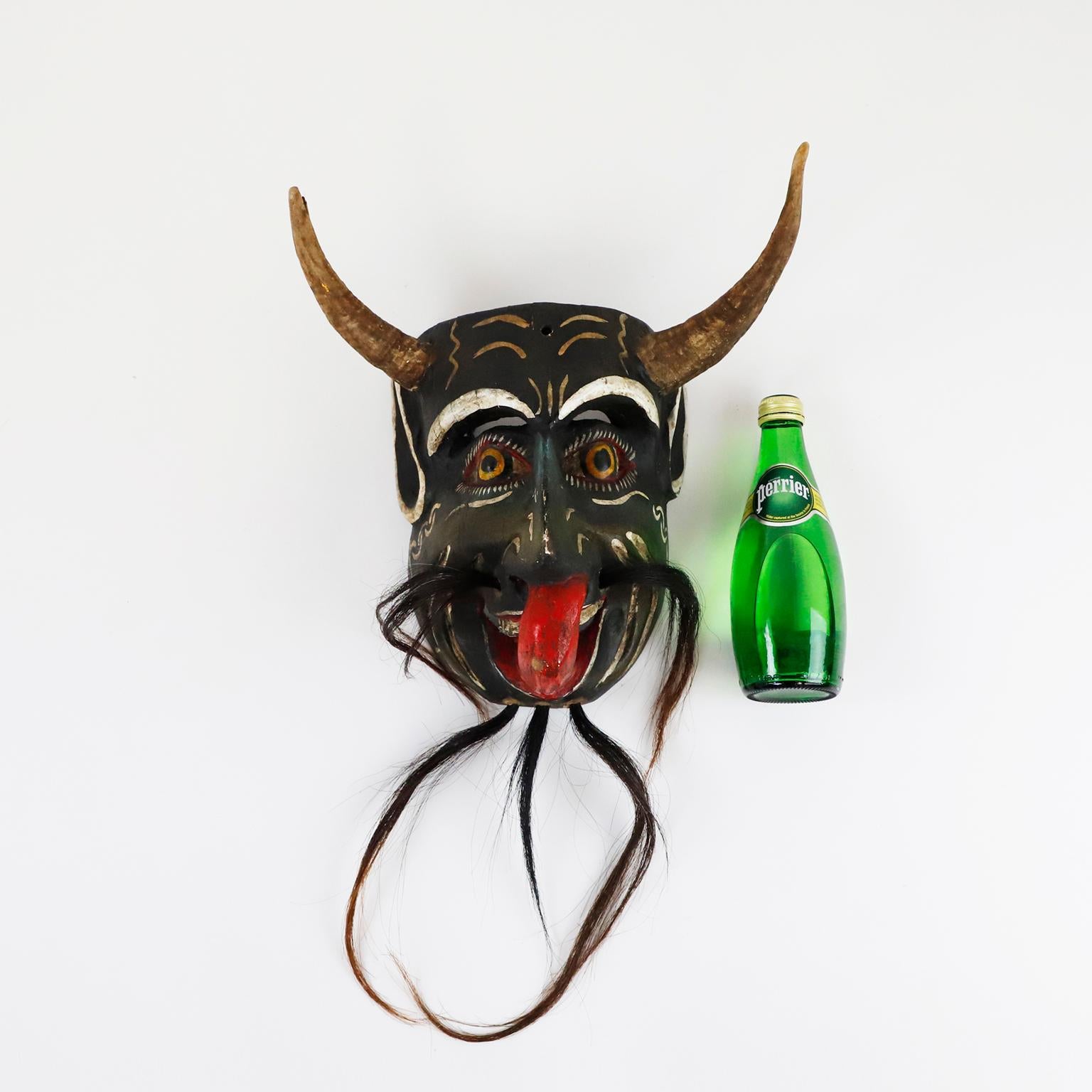 Antike mexikanische Demon-Maske (Mexikanisch) im Angebot