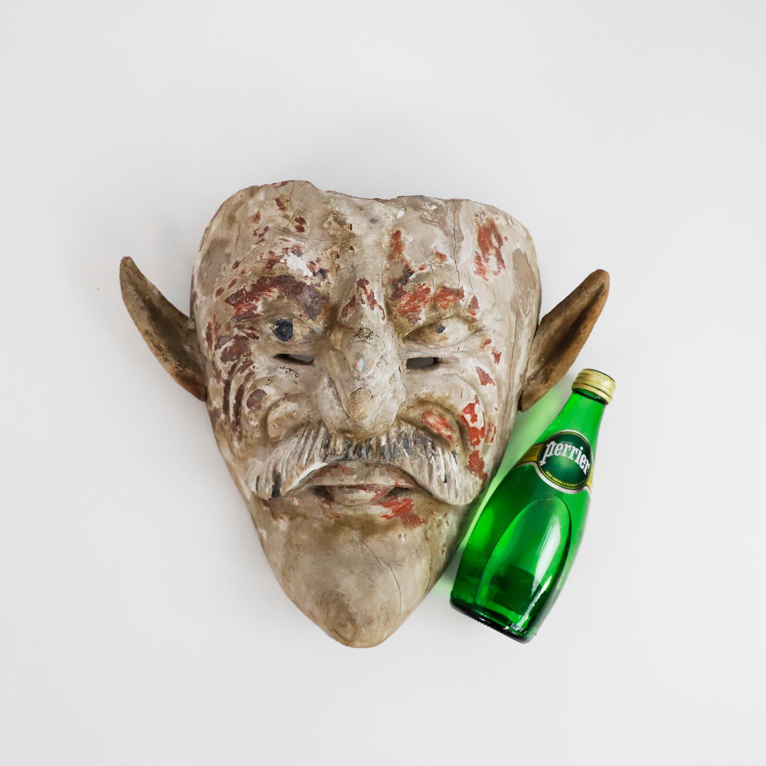 Masque mexicain ancien Diablo État moyen - En vente à Mexico City, CDMX
