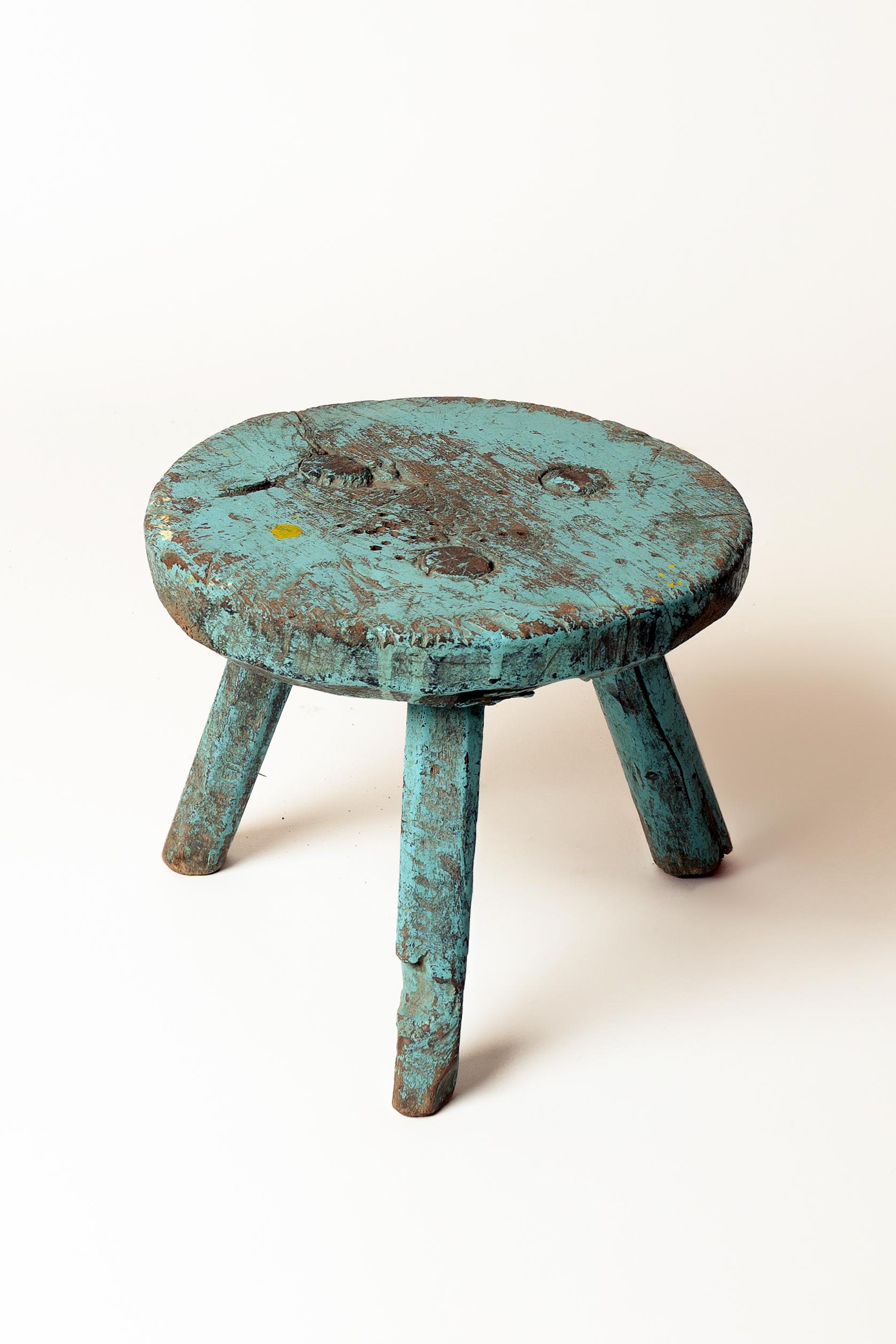 Artisanat Ancien tabouret de ferme mexicain en bois de mesquite pour la traite des vaches en vente