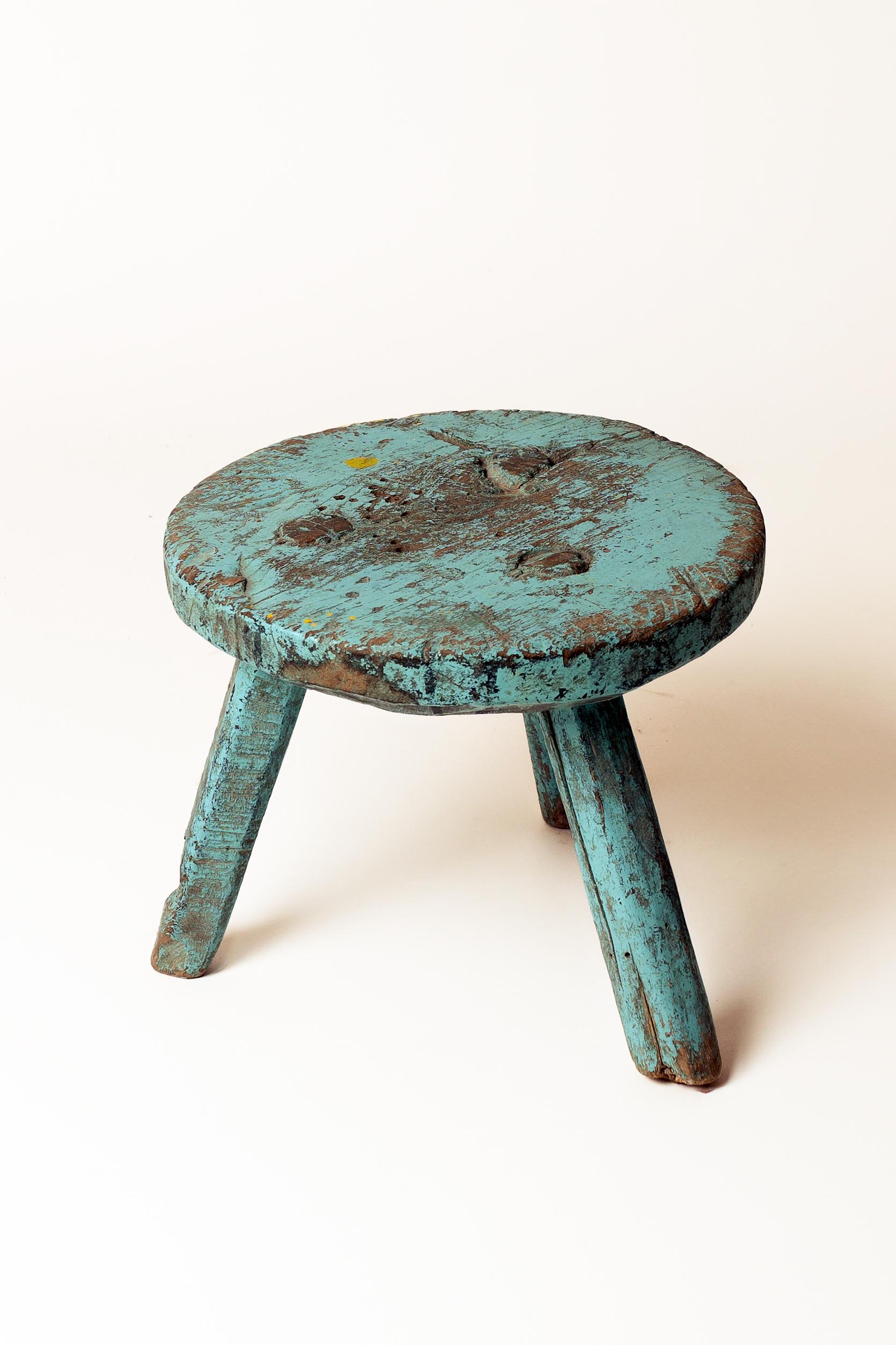 Mexicain Ancien tabouret de ferme mexicain en bois de mesquite pour la traite des vaches en vente