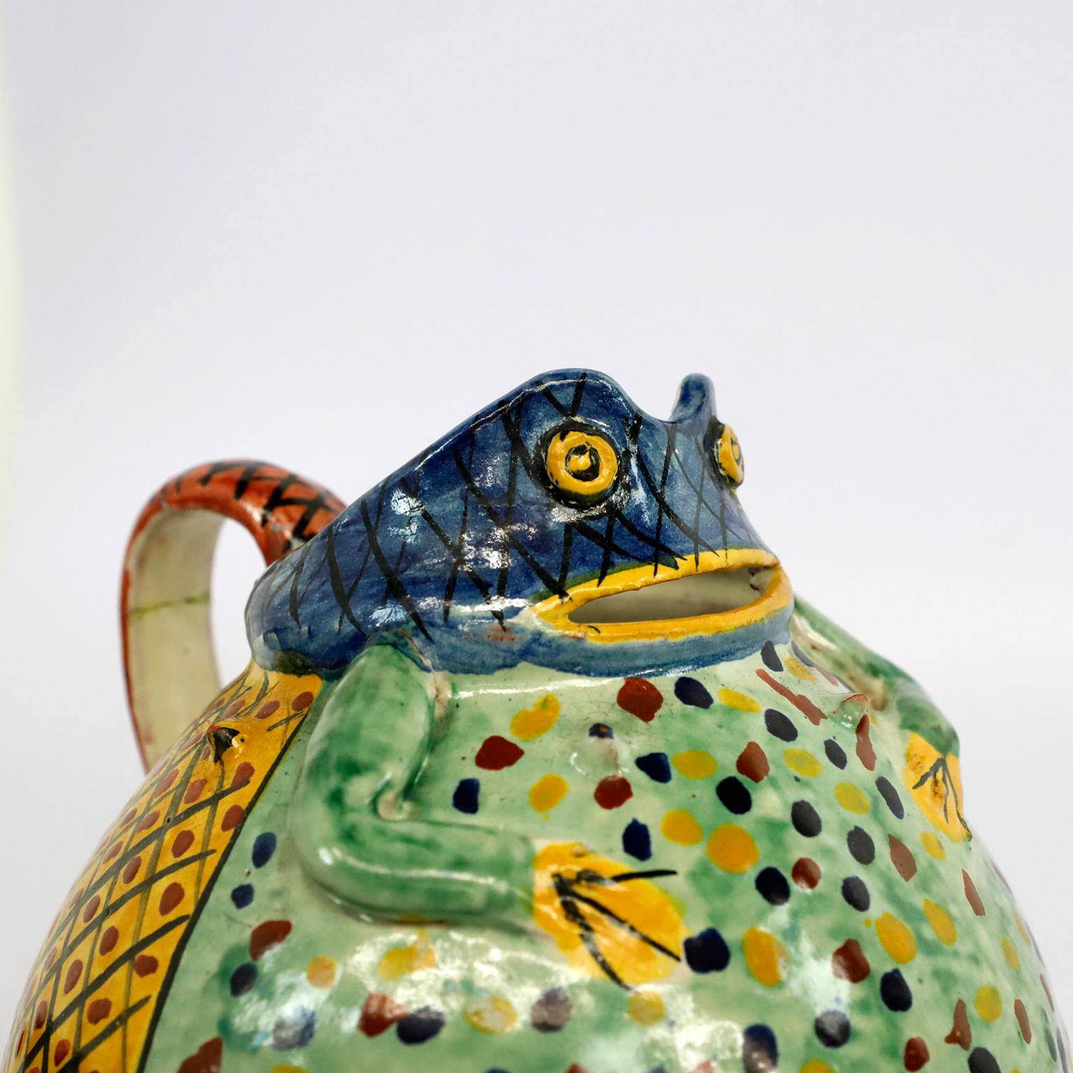 Mid-Century Modern Antique Mexican Pitcher in Frog Shape For Sale