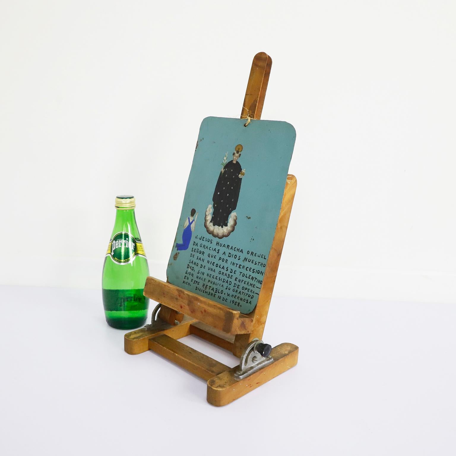 Antique Mexican Small Wood Artist Easel In Fair Condition For Sale In Mexico City, CDMX