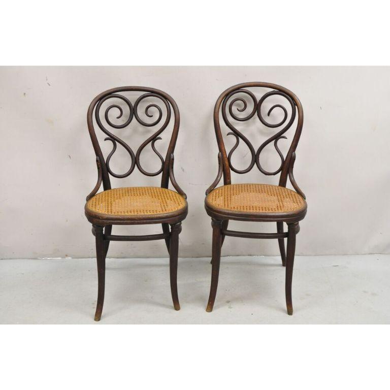 Antique Michael Thonet #4 Bentwood & Cane Cafe Daum Bistro Dining Chair - a Pair. Circa early 20th century. Measurements: 36