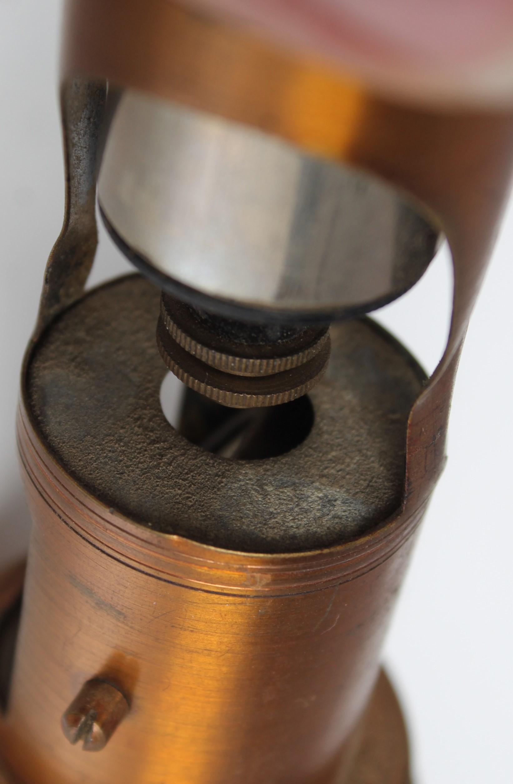Antikes Mikroskop in Originalverpackung, um 1900 im Angebot 2