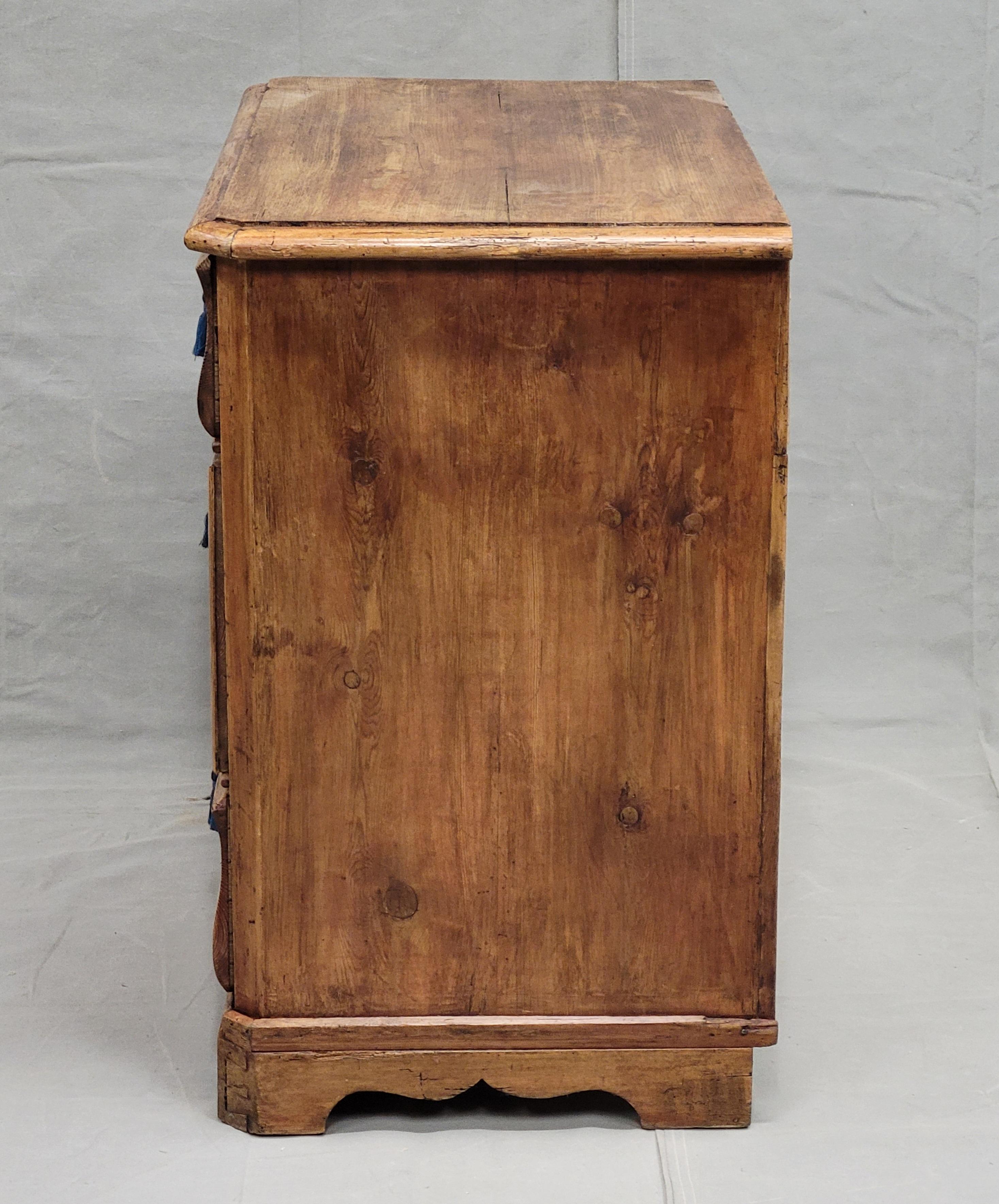 Antique Mid 1800s Swedish or Danish Pine Chest of Drawers Dresser For Sale 4