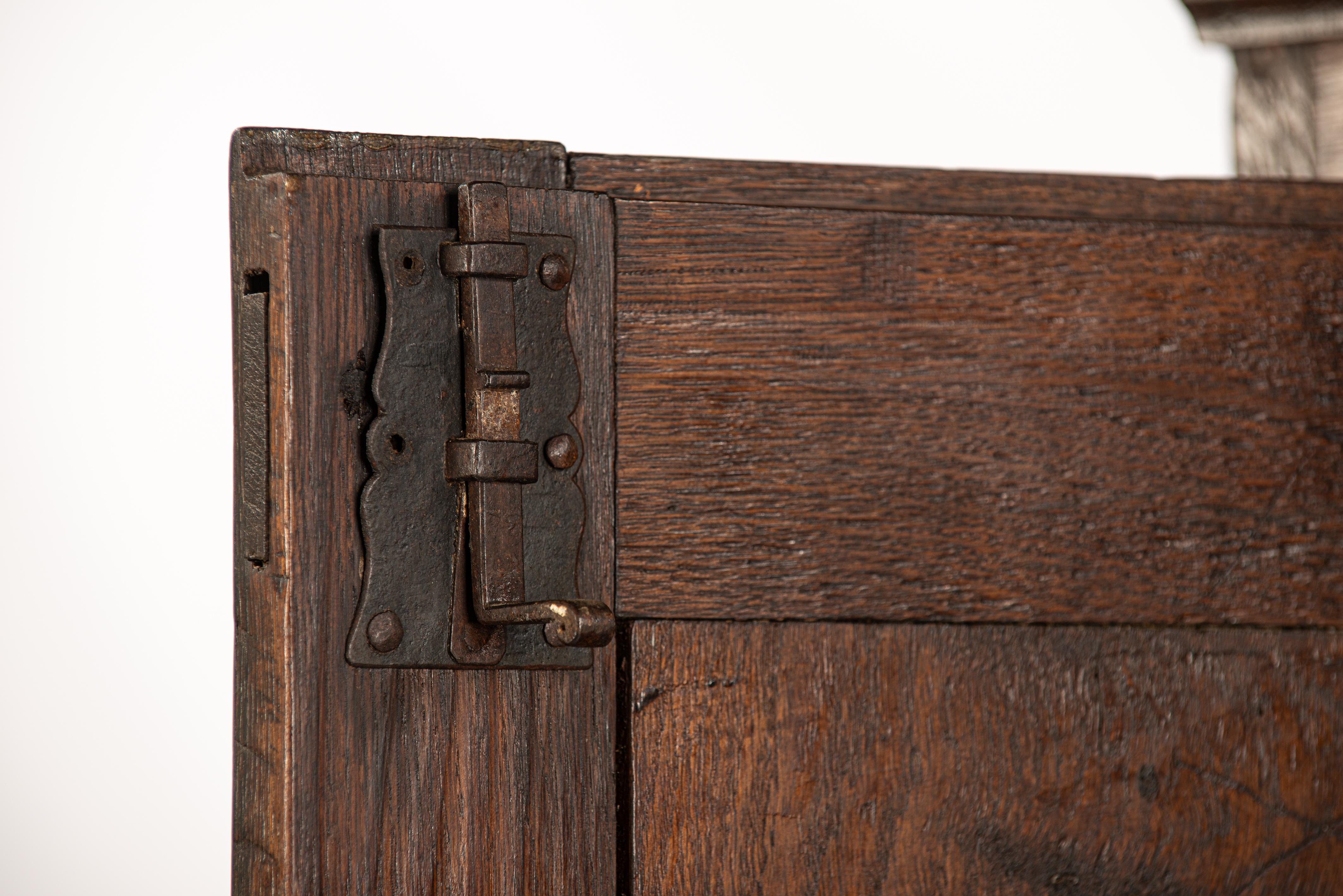 Antique mid 18th century German warm brown two door demountable cabinet For Sale 12
