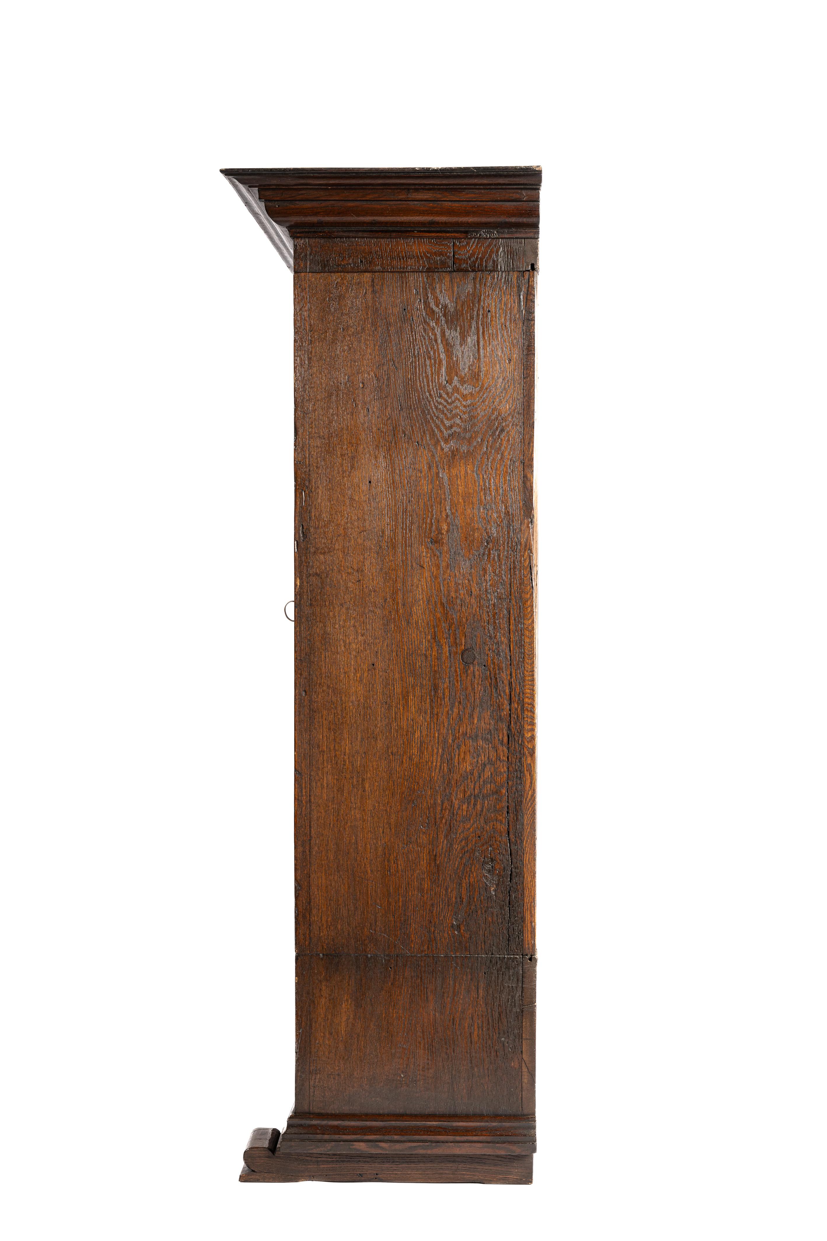 Antique mid 18th century German warm brown two door demountable cabinet In Good Condition For Sale In Casteren, NL
