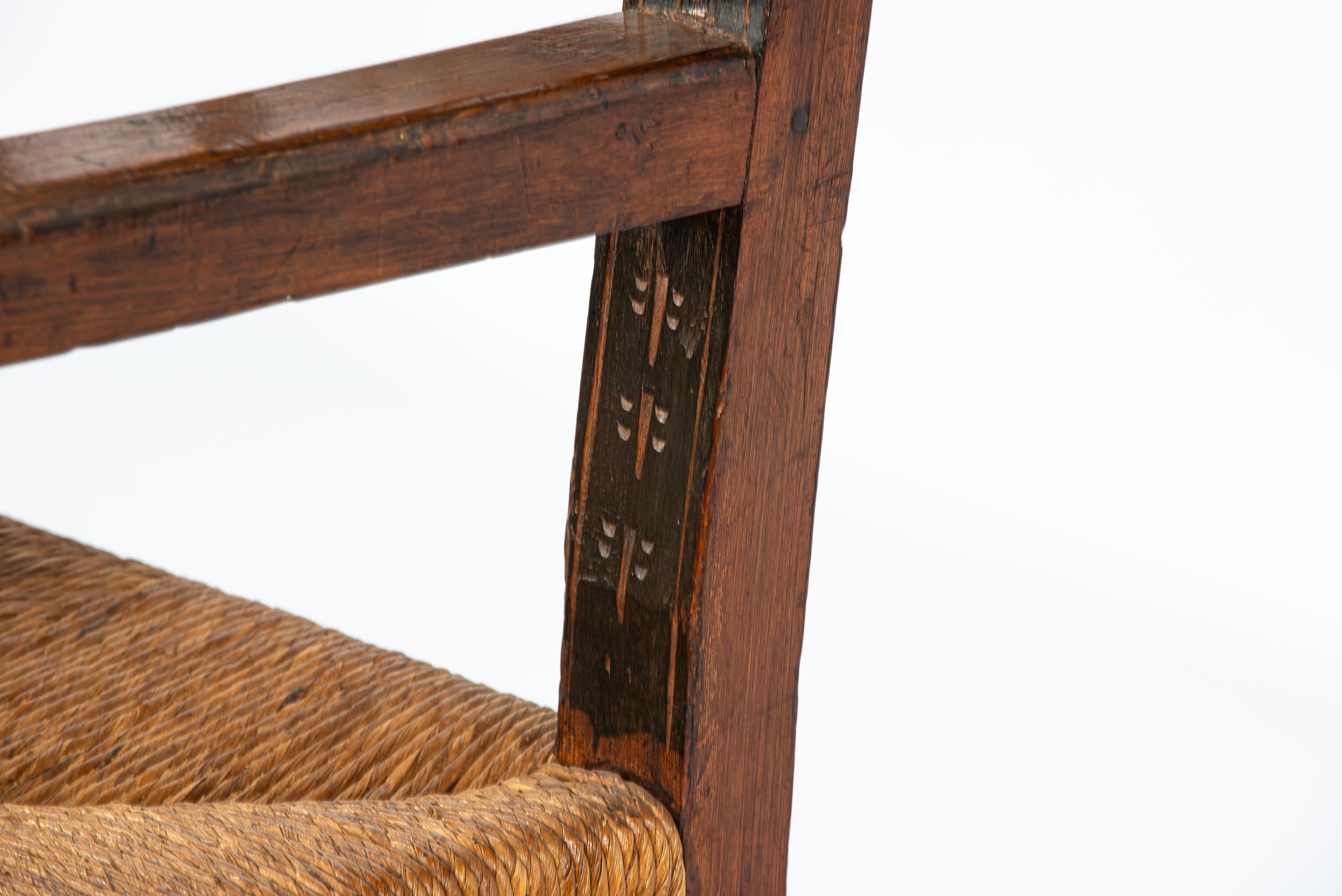 Antique mid 18th Century Large Spanish Pinewood Carved Arm chair or Fauteuil For Sale 6