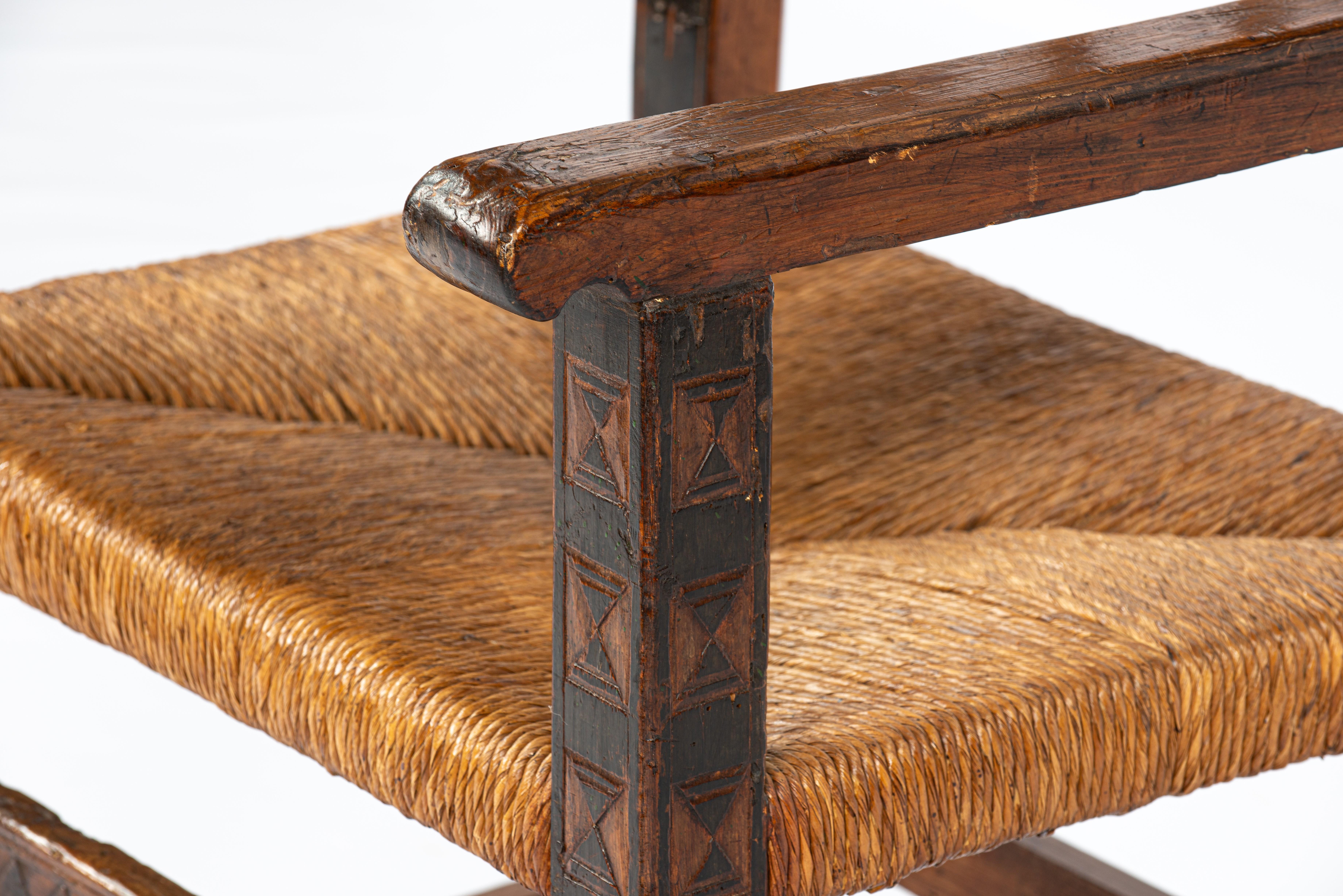 Antique mid 18th Century Large Spanish Pinewood Carved Arm chair or Fauteuil For Sale 10