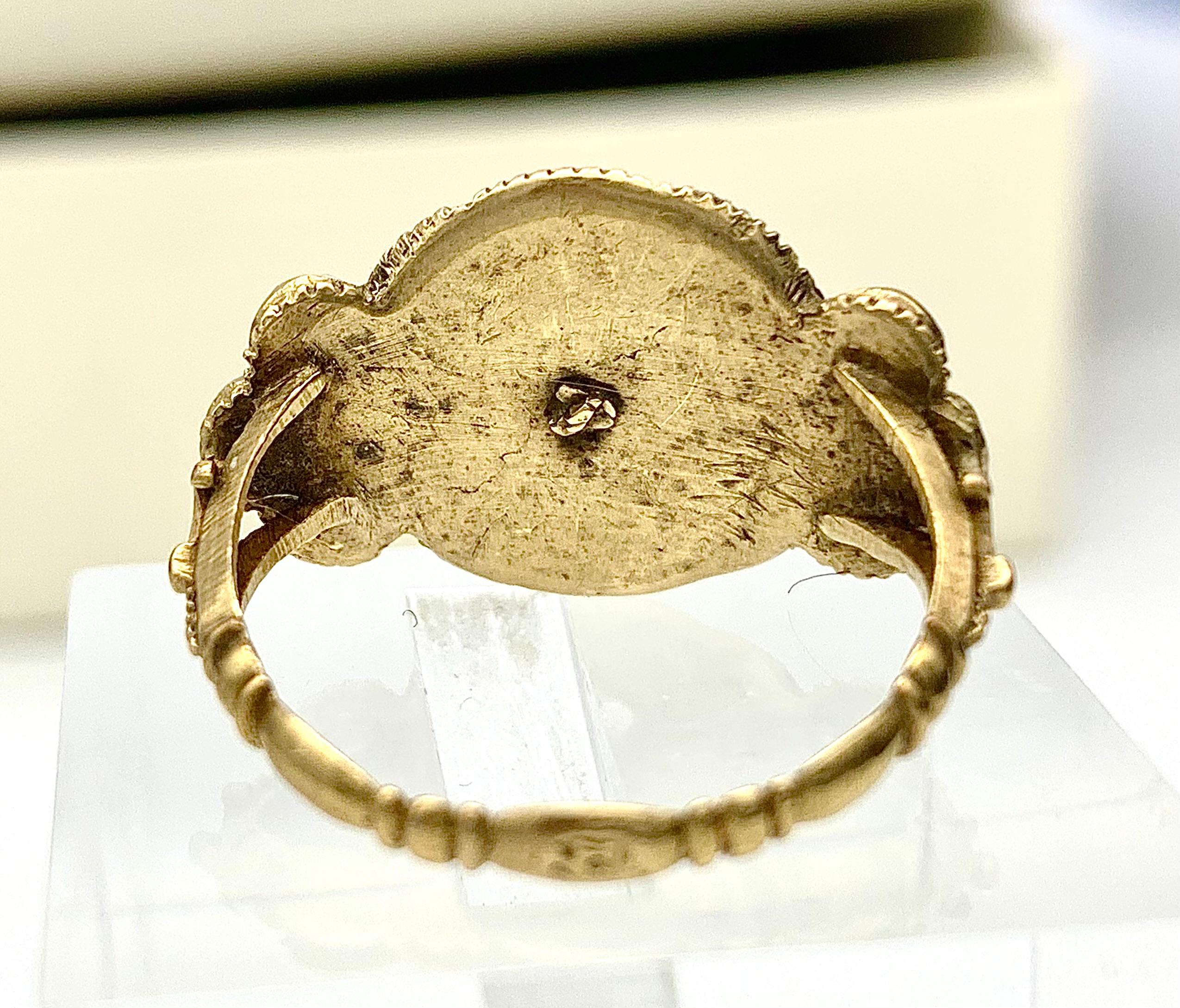 Antique Mid Century Antiques !8 Karat Gold Ring Flat Cut Rubies  en vente 1