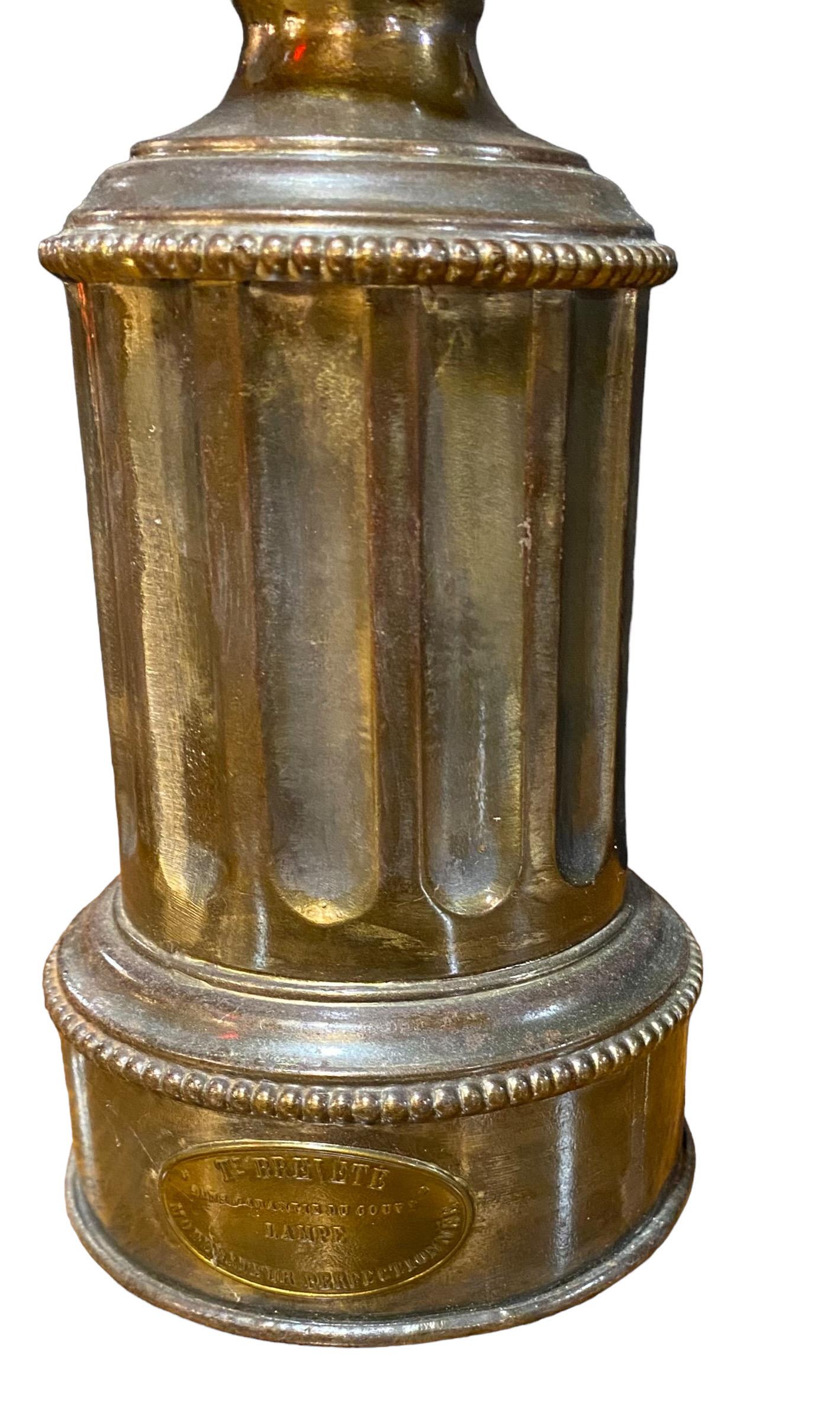 Ancienne lampe modératrice française du milieu du 19e siècle maintenant électrifiée Bon état à New Orleans, LA