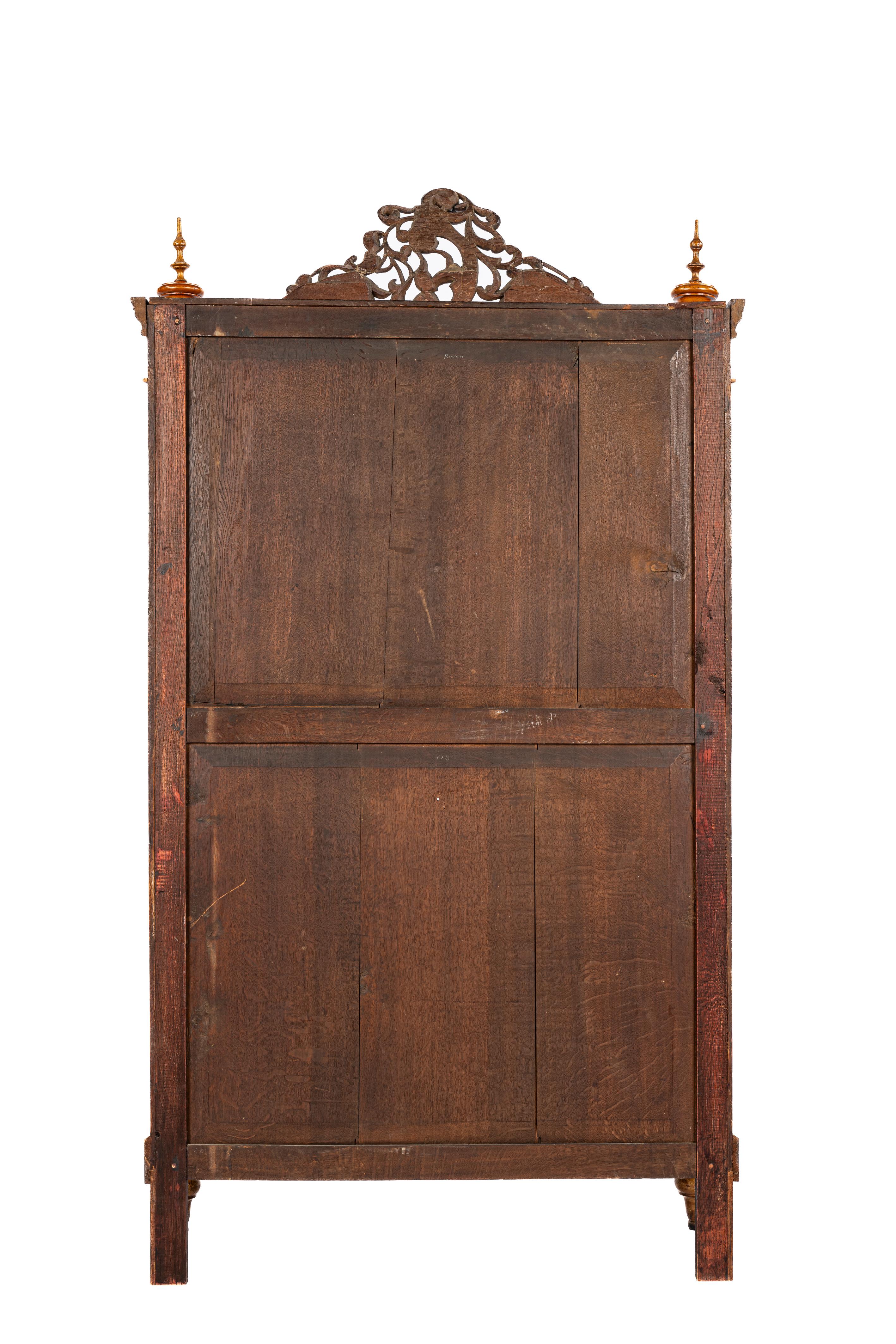 Antique mid 19th century Dutch honey color oak Biedermeier Secretary Desk For Sale 11