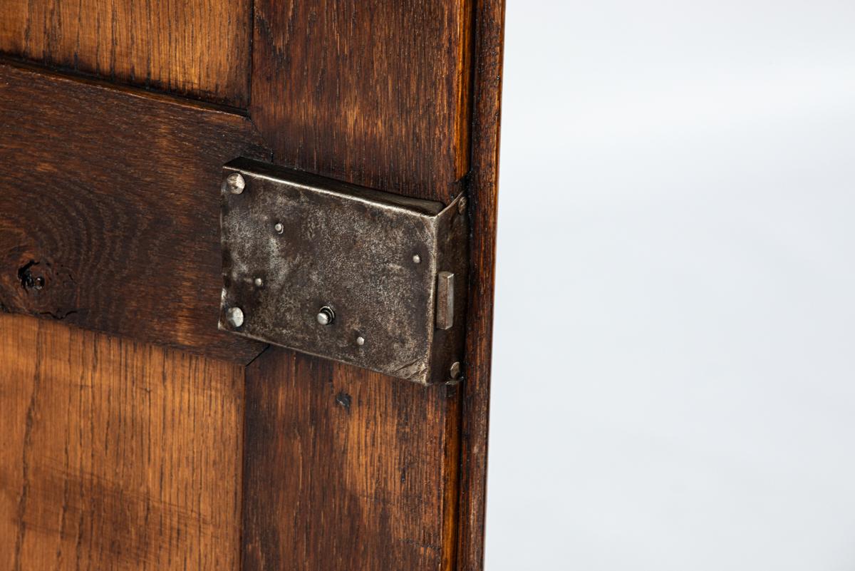 antique mid 19th century german warm brown oak small one door cabinet For Sale 3