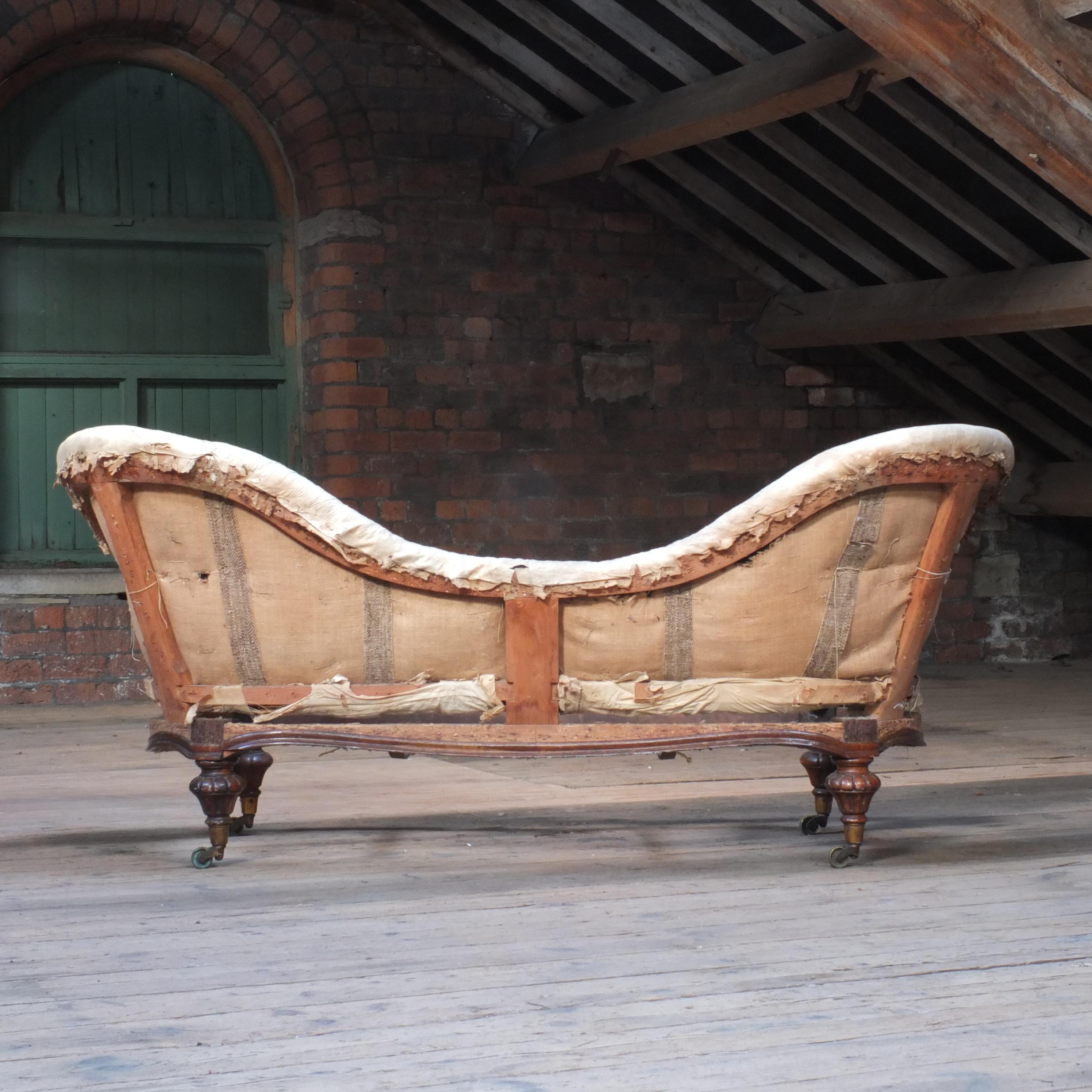 Antique Mid 19th Century Gillows Double Spoon Back Sofa 1