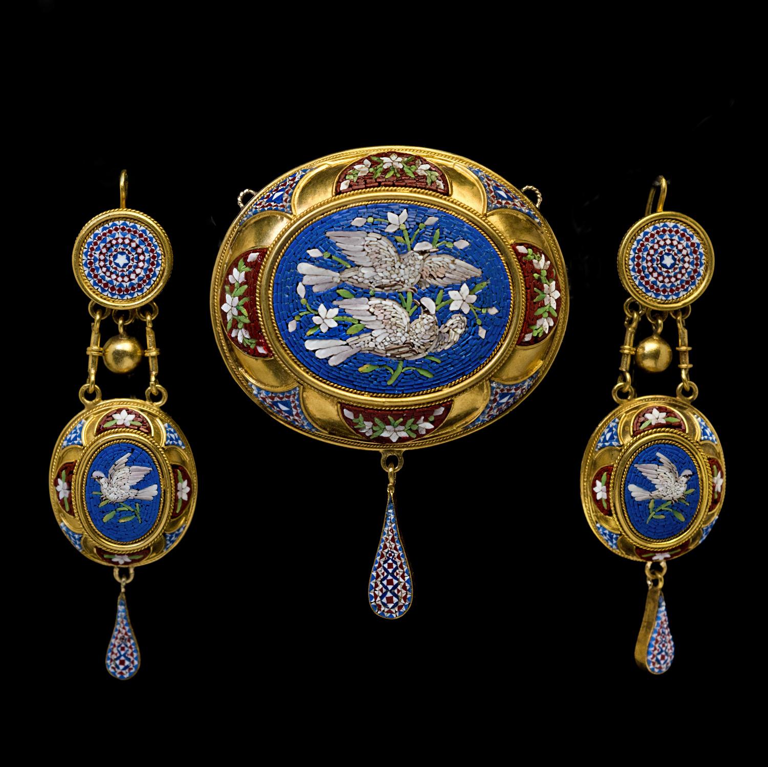 Women's Antique Mid-19th Century Italian Micro Mosaic Gold Set