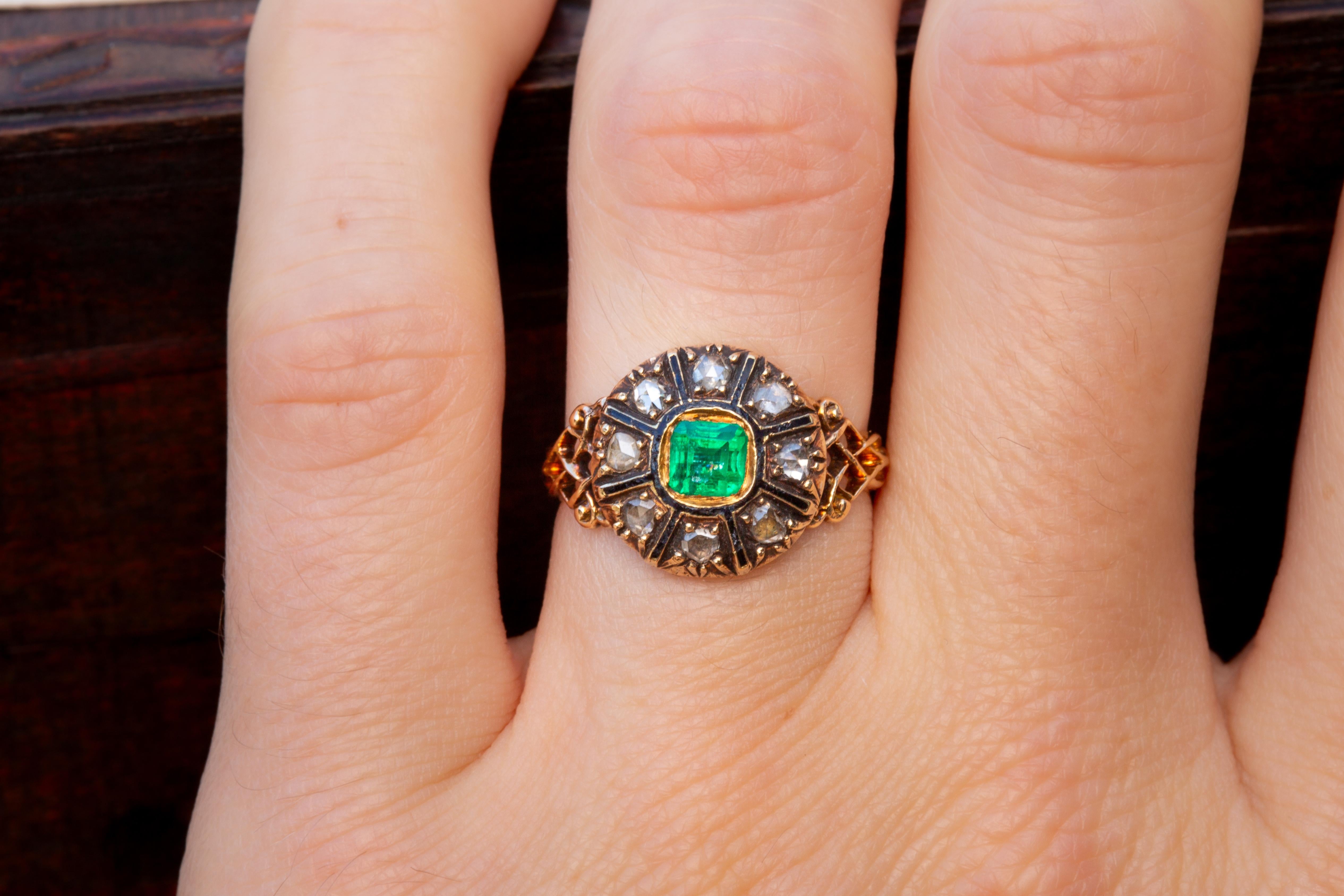 Antique Mid-19th Century Step Cut Emerald and Rose Cut Diamond Enamelled Cluster For Sale 7