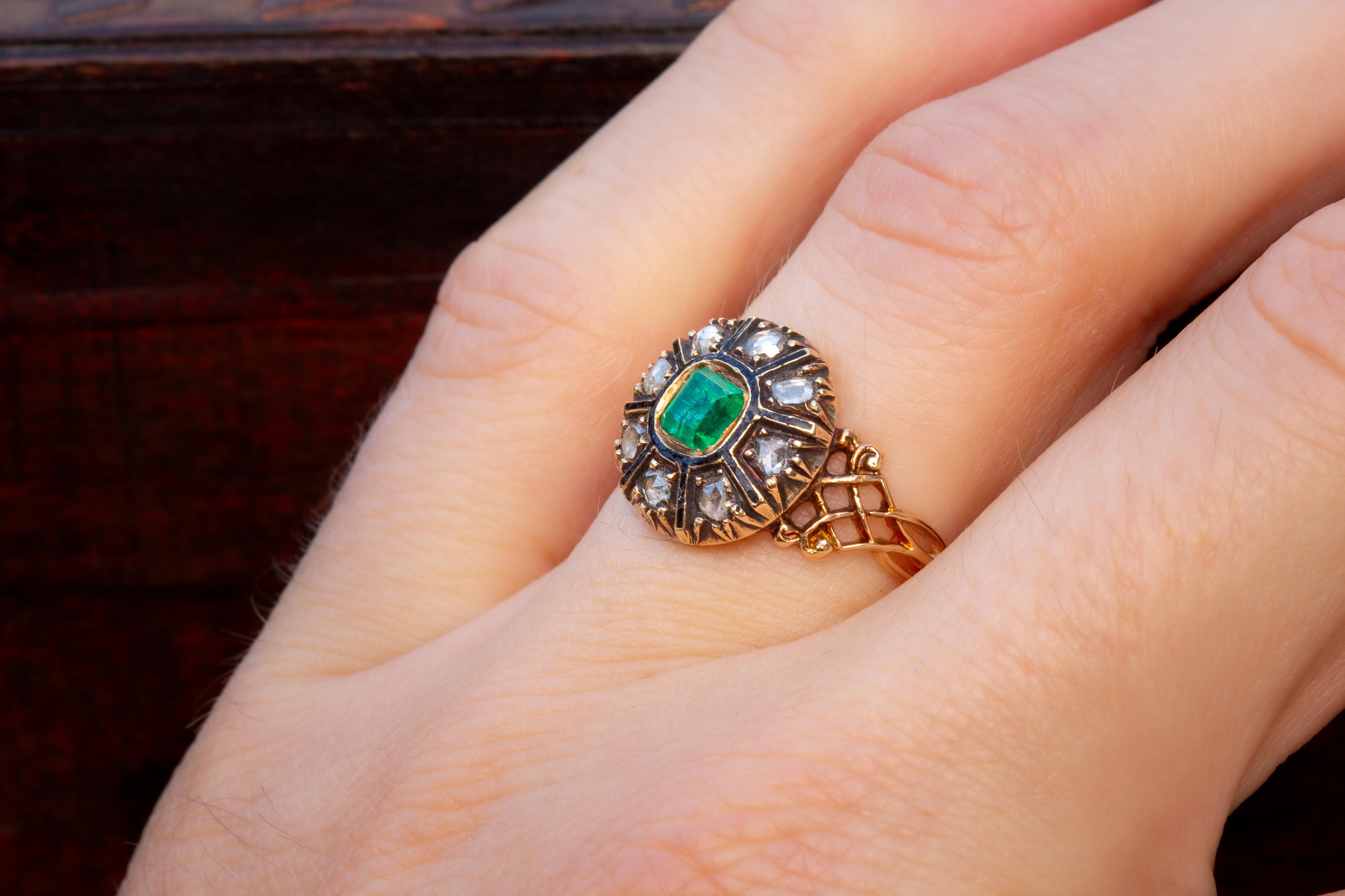 Antique Mid-19th Century Step Cut Emerald and Rose Cut Diamond Enamelled Cluster For Sale 8