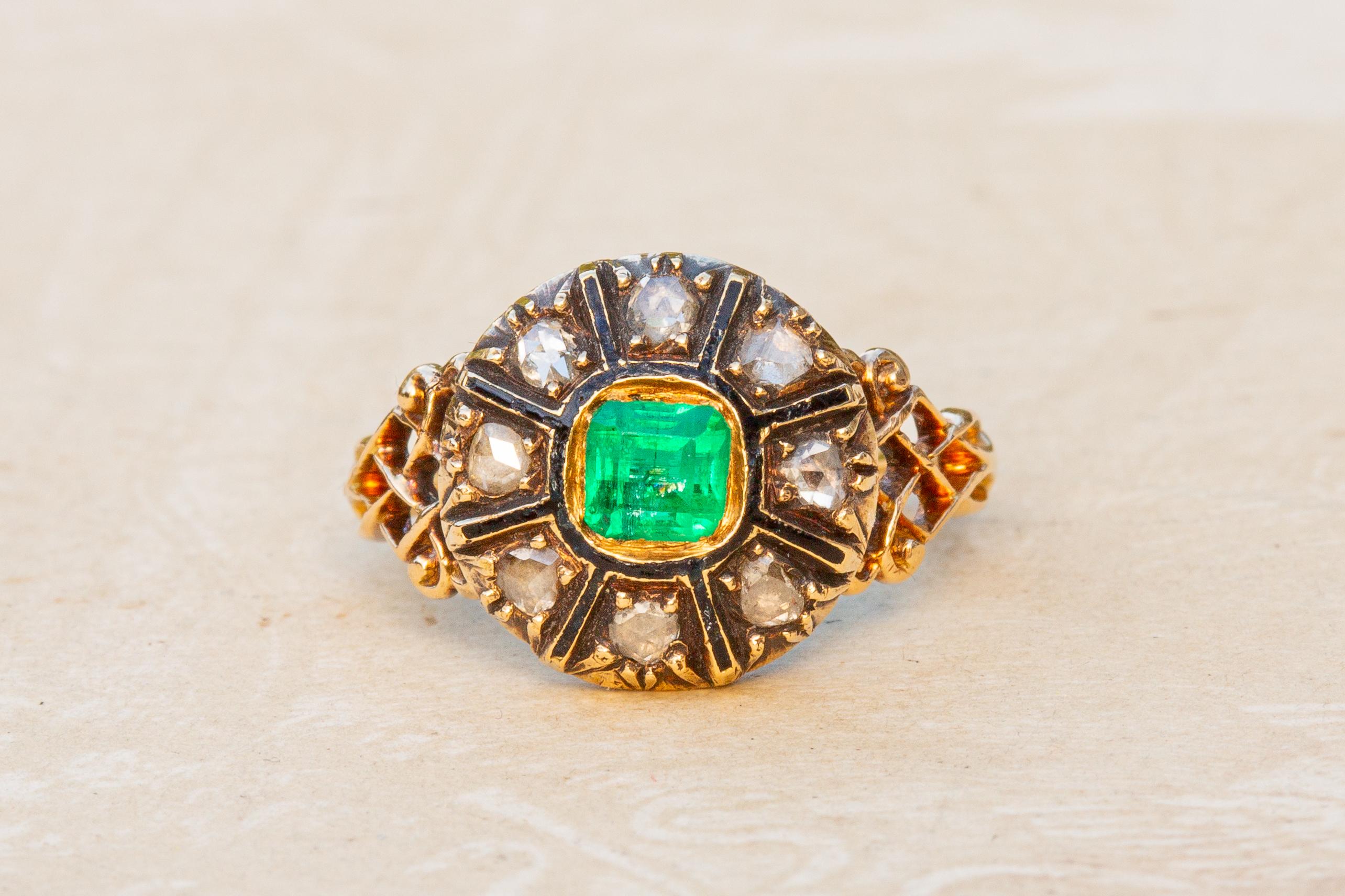 Early Victorian Antique Mid-19th Century Step Cut Emerald and Rose Cut Diamond Enamelled Cluster For Sale