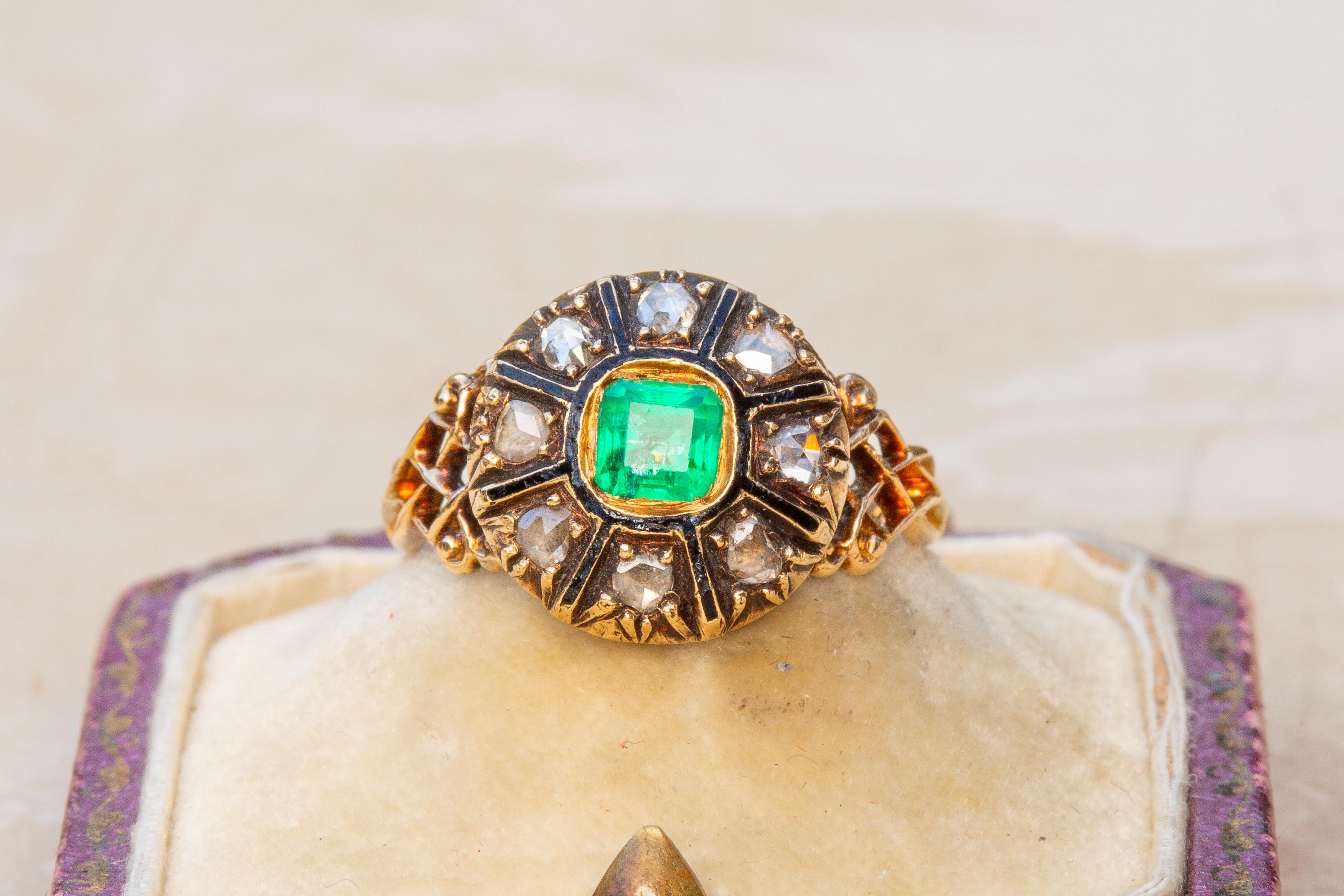 Antique Mid-19th Century Step Cut Emerald and Rose Cut Diamond Enamelled Cluster For Sale 3