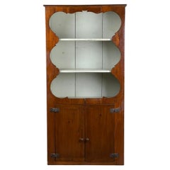 Antiker Mid Atlantic Country Kieferschrank c. Anfang 19. Jahrhundert