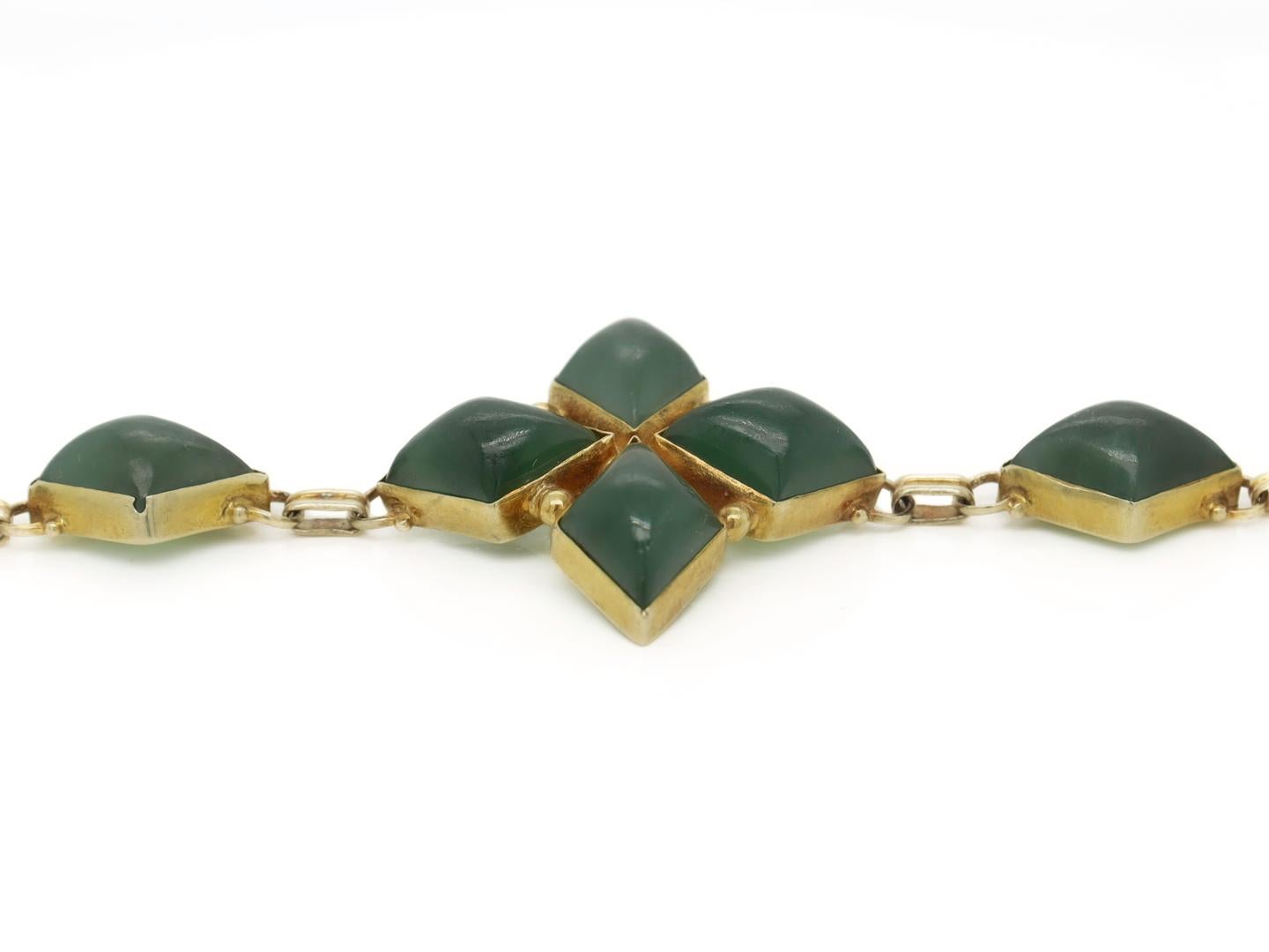 Antique Mid-Century 14k Gold & Green Jade Bracelet For Sale 1
