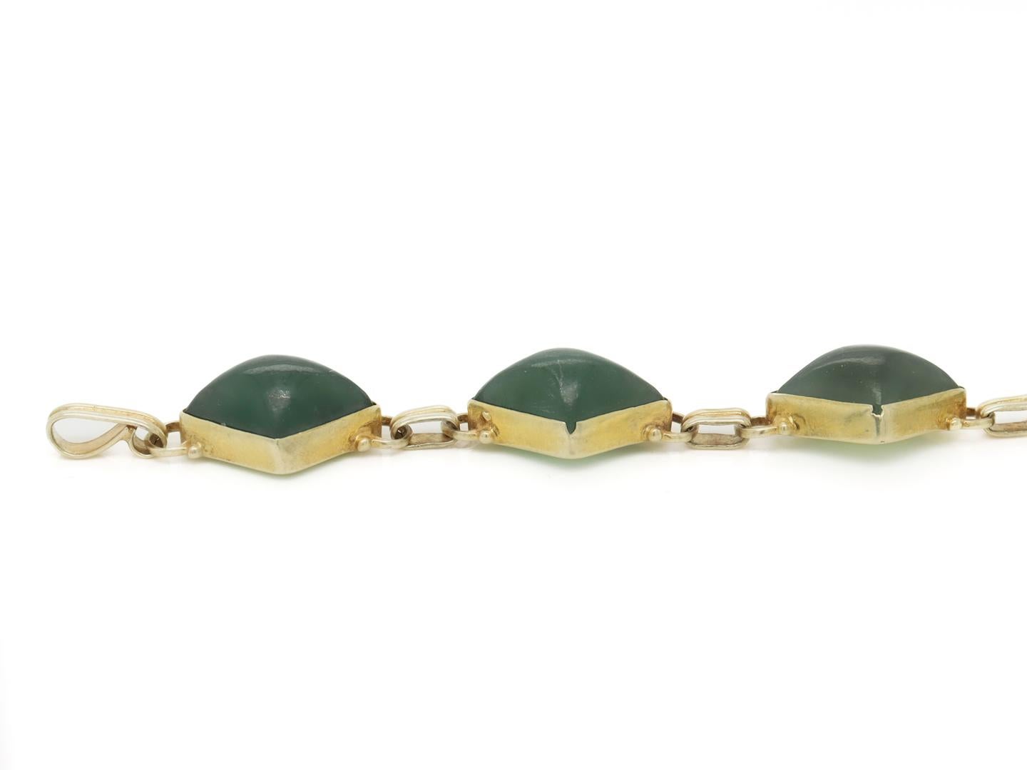 Antique Mid-Century 14k Gold & Green Jade Bracelet For Sale 3